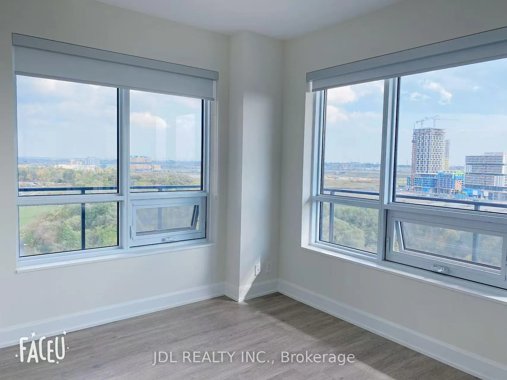 Photo 5 of Unit C 1701, 8 Water Walk Drive, Markham, Unionville — HOMEH