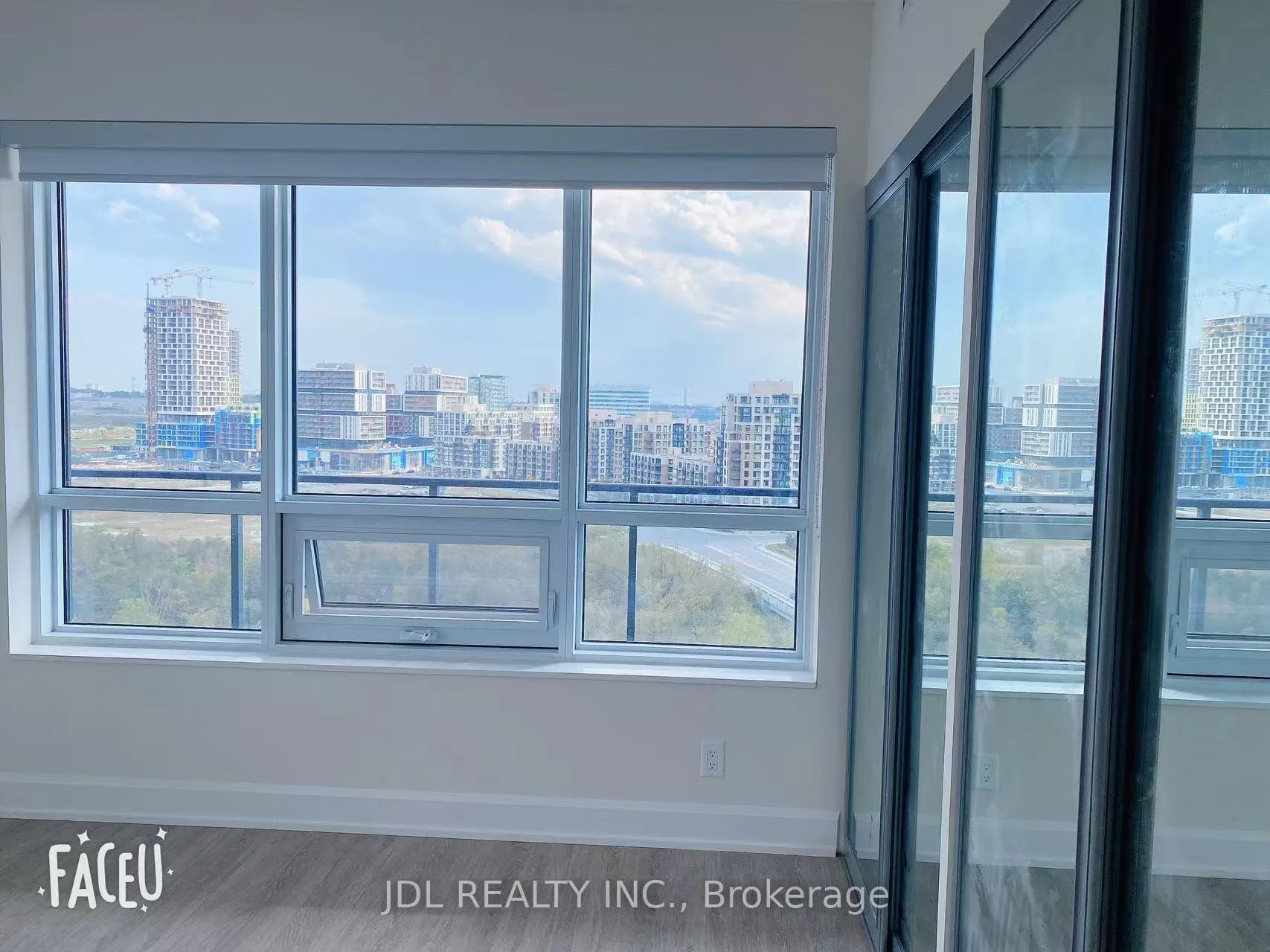 Photo 6 of Unit C 1701, 8 Water Walk Drive, Markham, Unionville — HOMEH