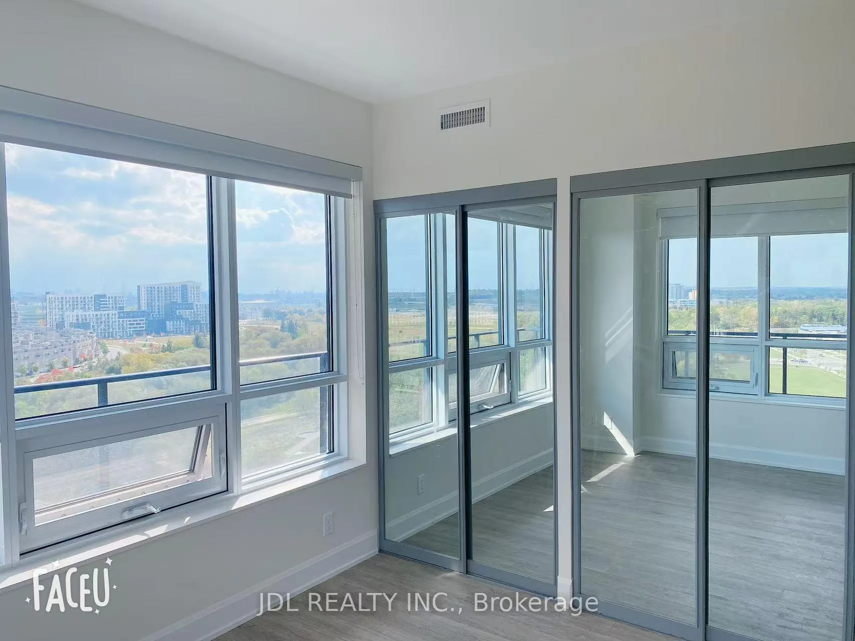 Photo 7 of Unit C 1701, 8 Water Walk Drive, Markham, Unionville — HOMEH