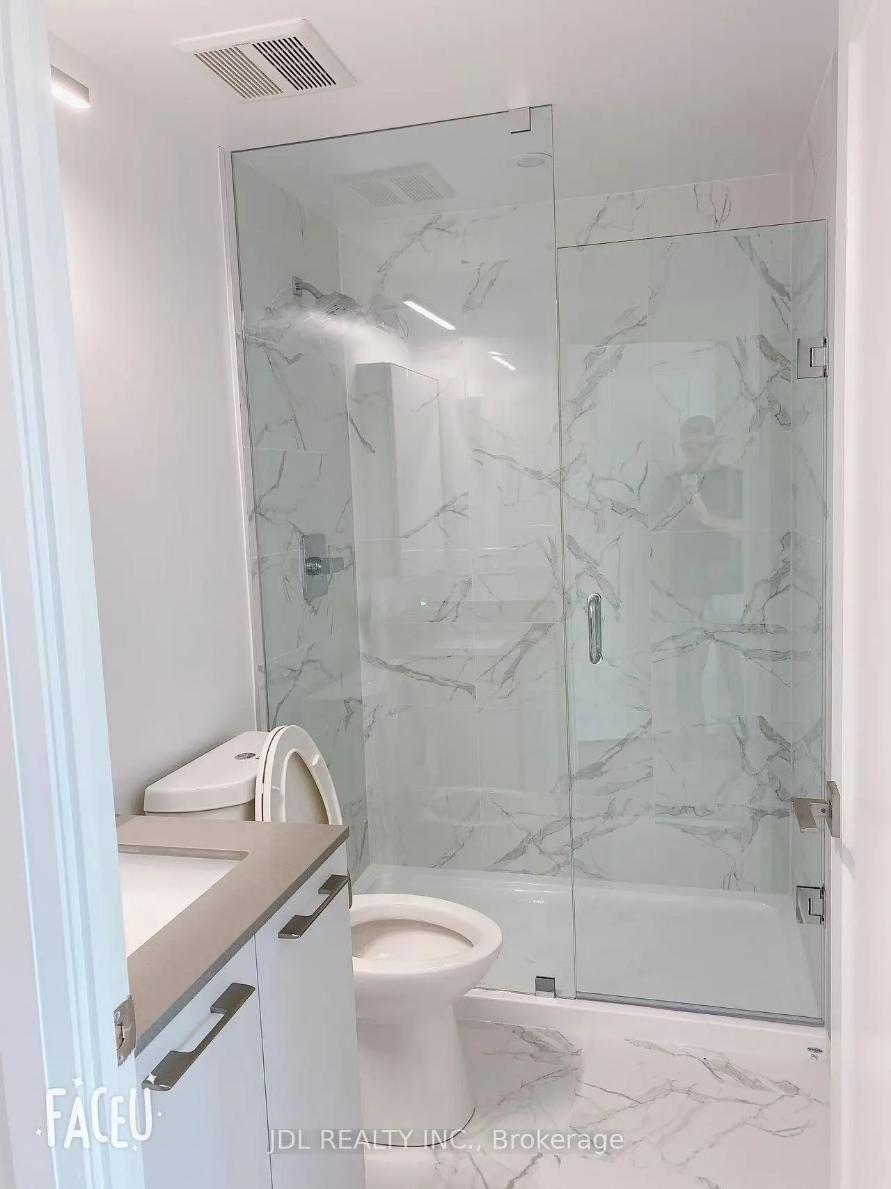Photo 8 of Unit C 1701, 8 Water Walk Drive, Markham, Unionville — HOMEH