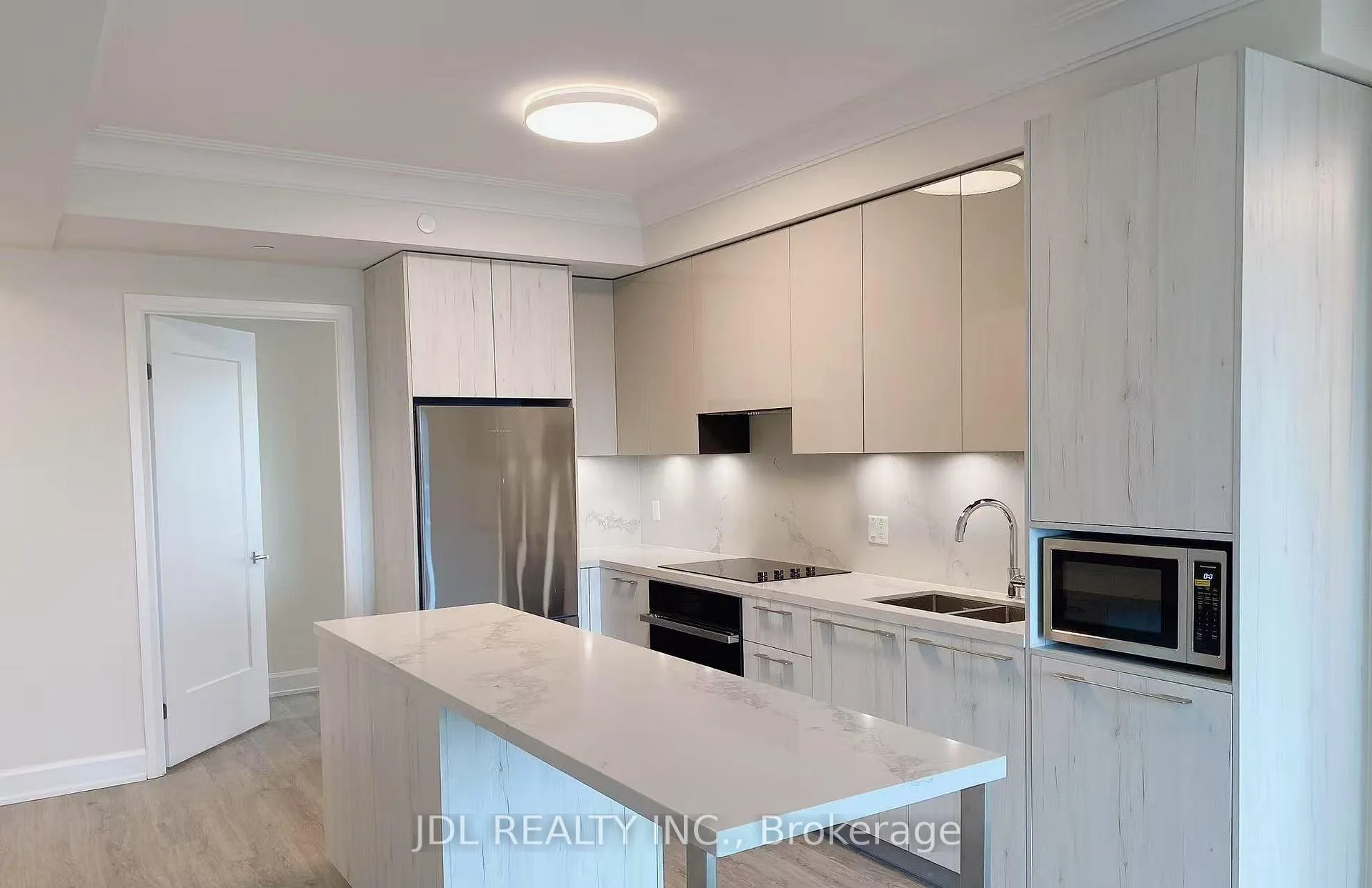 Photo 10 of Unit C 1701, 8 Water Walk Drive, Markham, Unionville — HOMEH