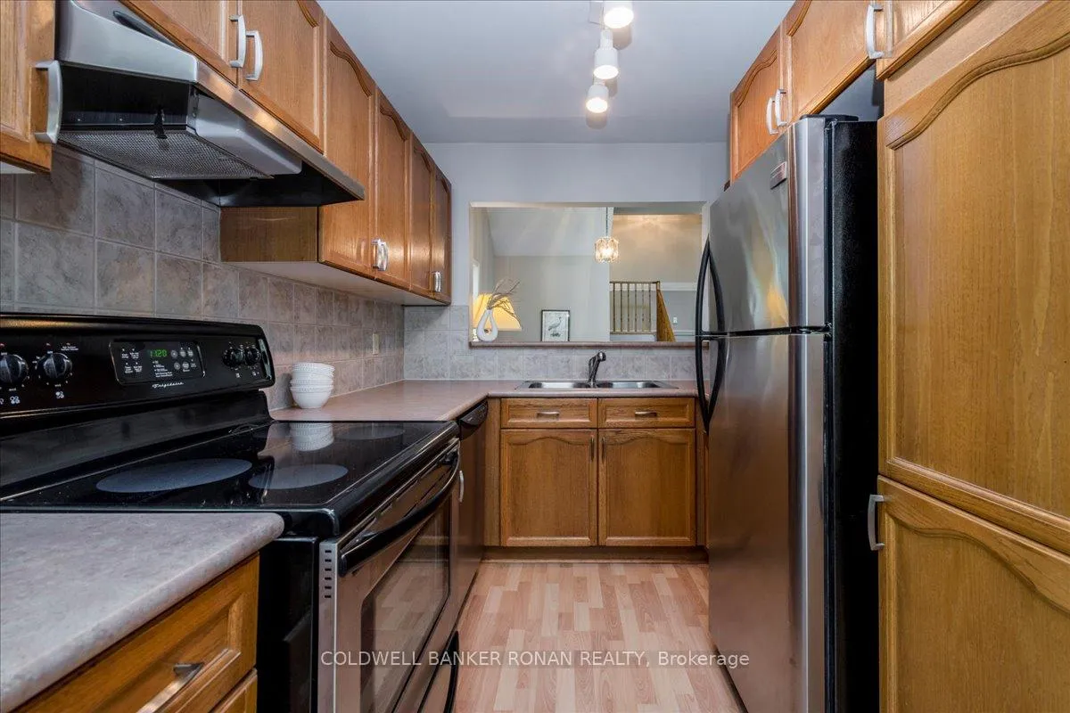 Photo 4 of 126 Green Briar Road, New Tecumseth, Alliston — HOMEH