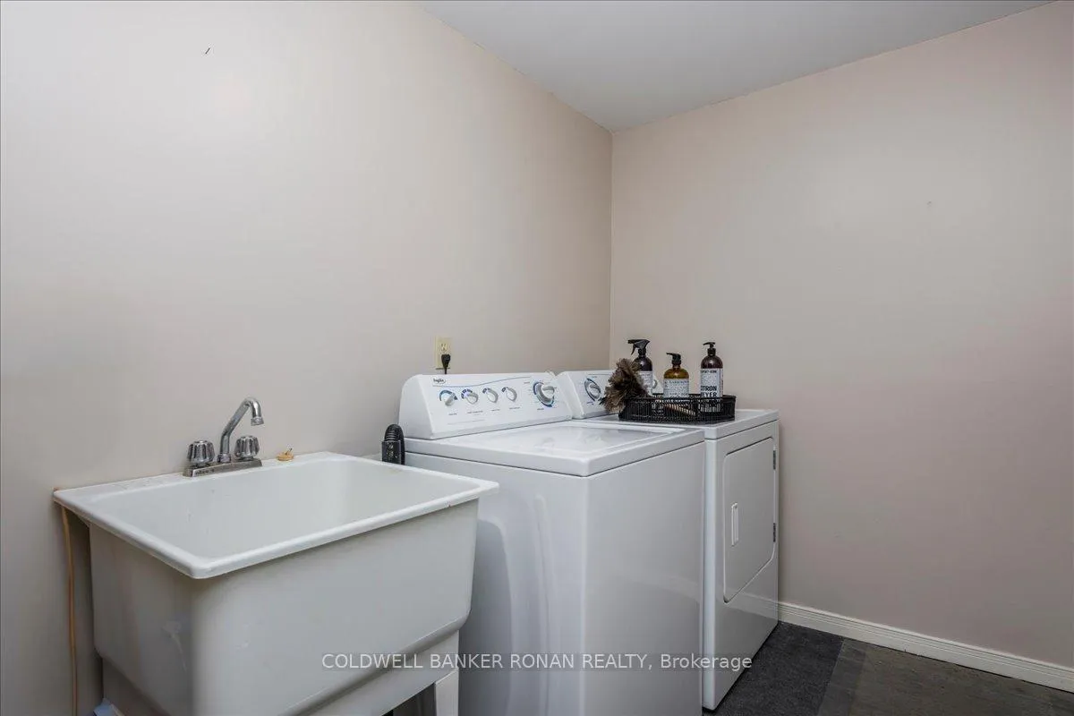 Photo 23 of 126 Green Briar Road, New Tecumseth, Alliston — HOMEH