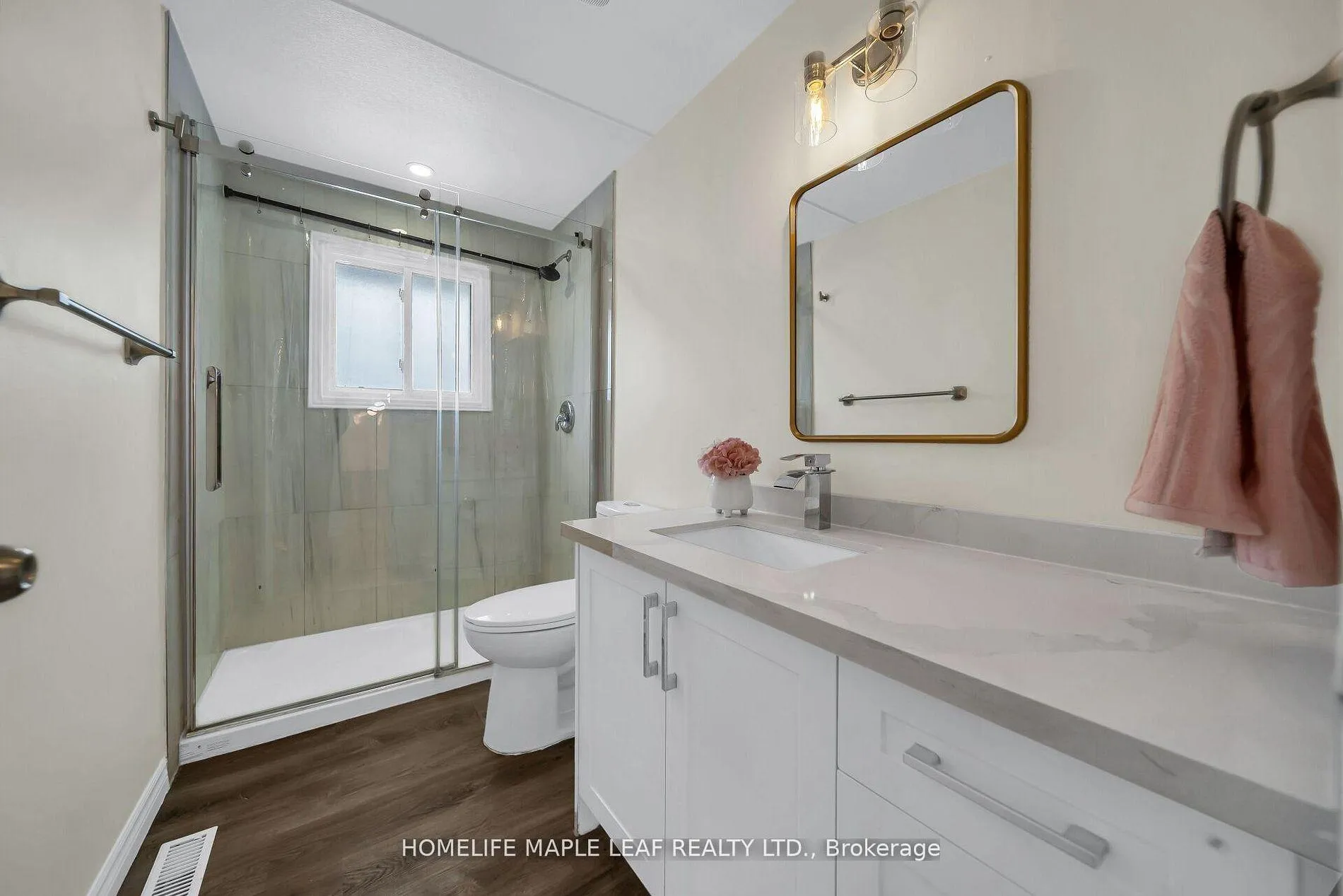 Photo 23 of 46 Chicopee Terrace, Kitchener — HOMEH