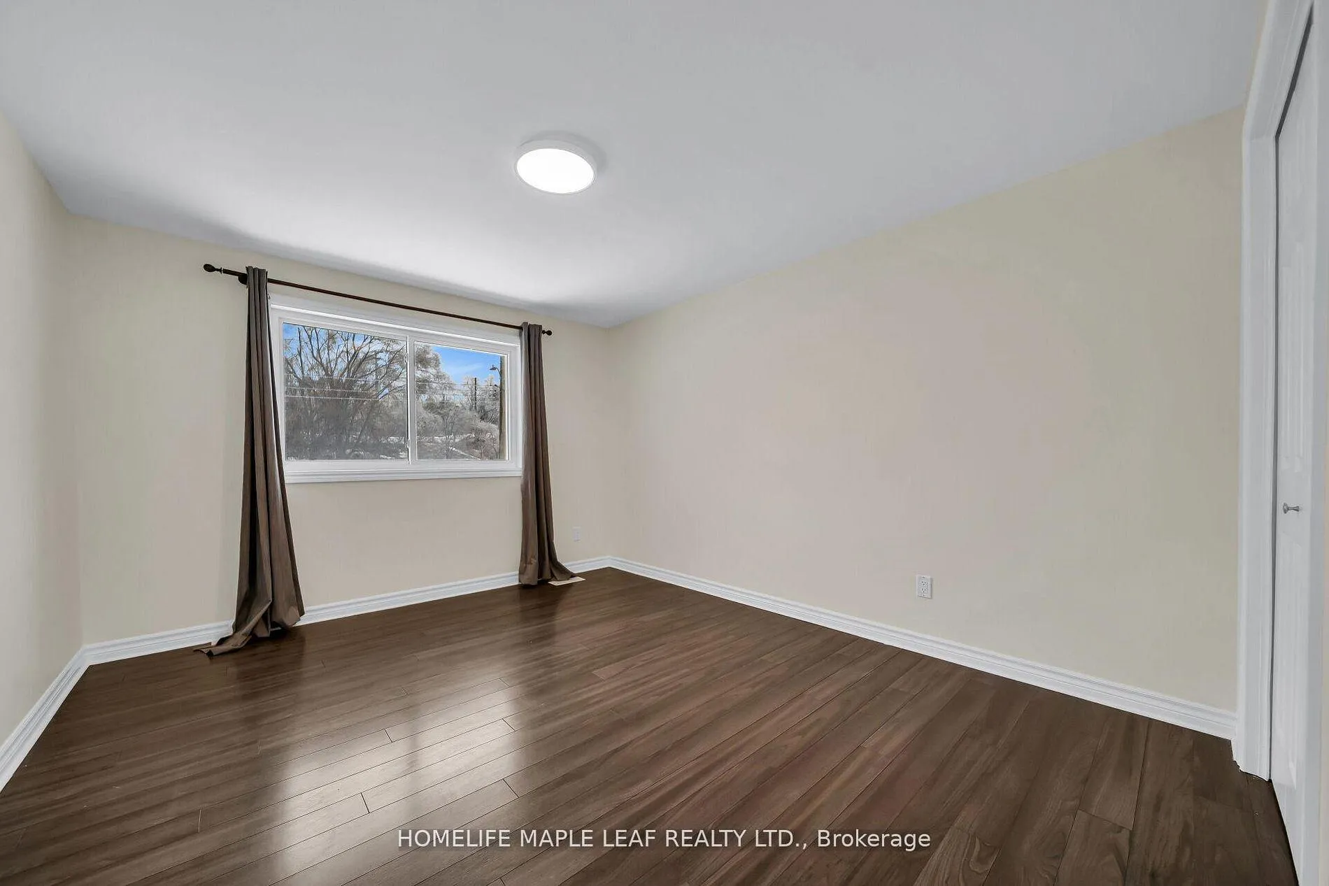 Photo 26 of 46 Chicopee Terrace, Kitchener — HOMEH