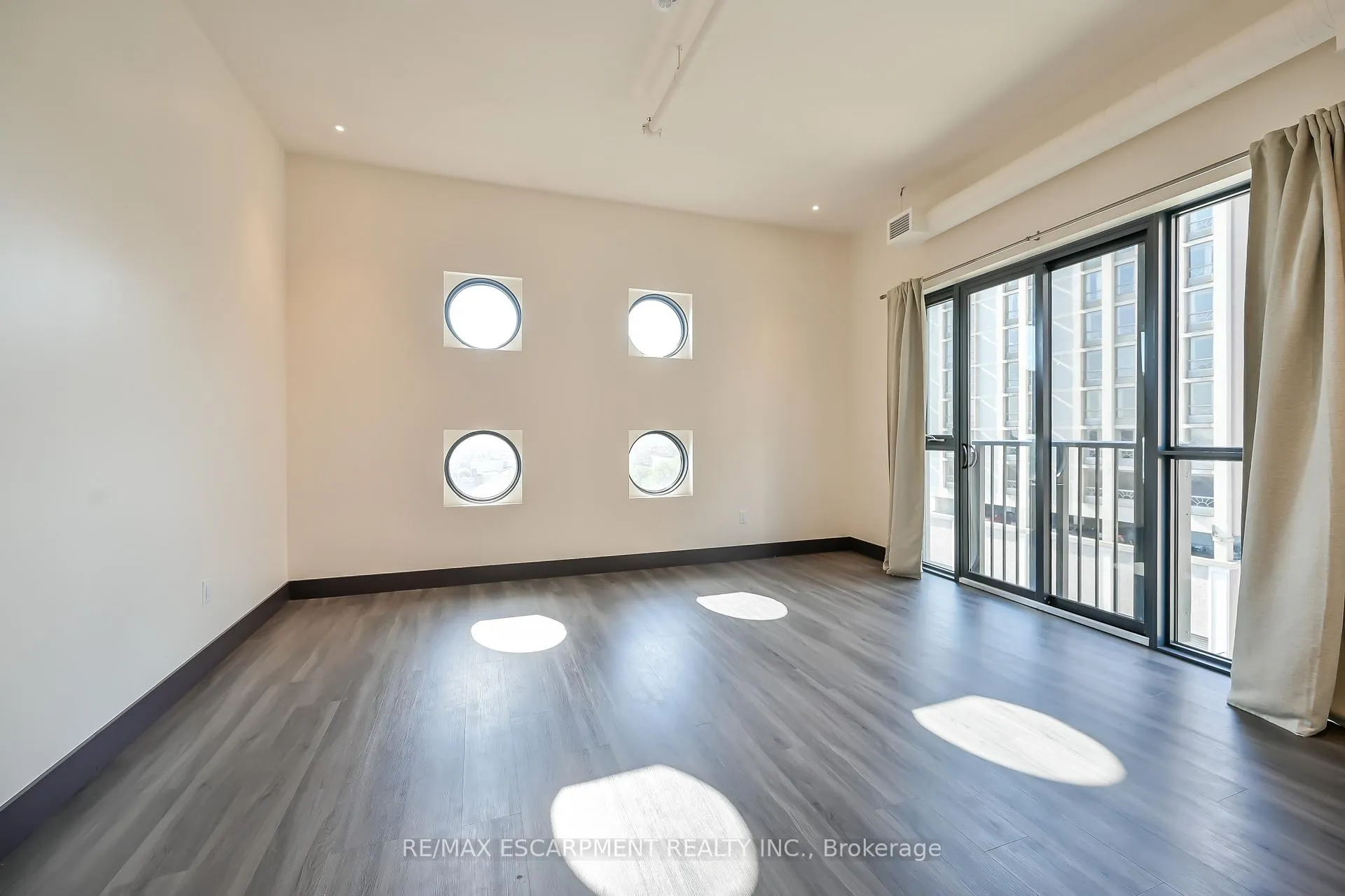 Photo 2 of Unit 601, 121 King Street E, Hamilton, Beasley — HOMEH