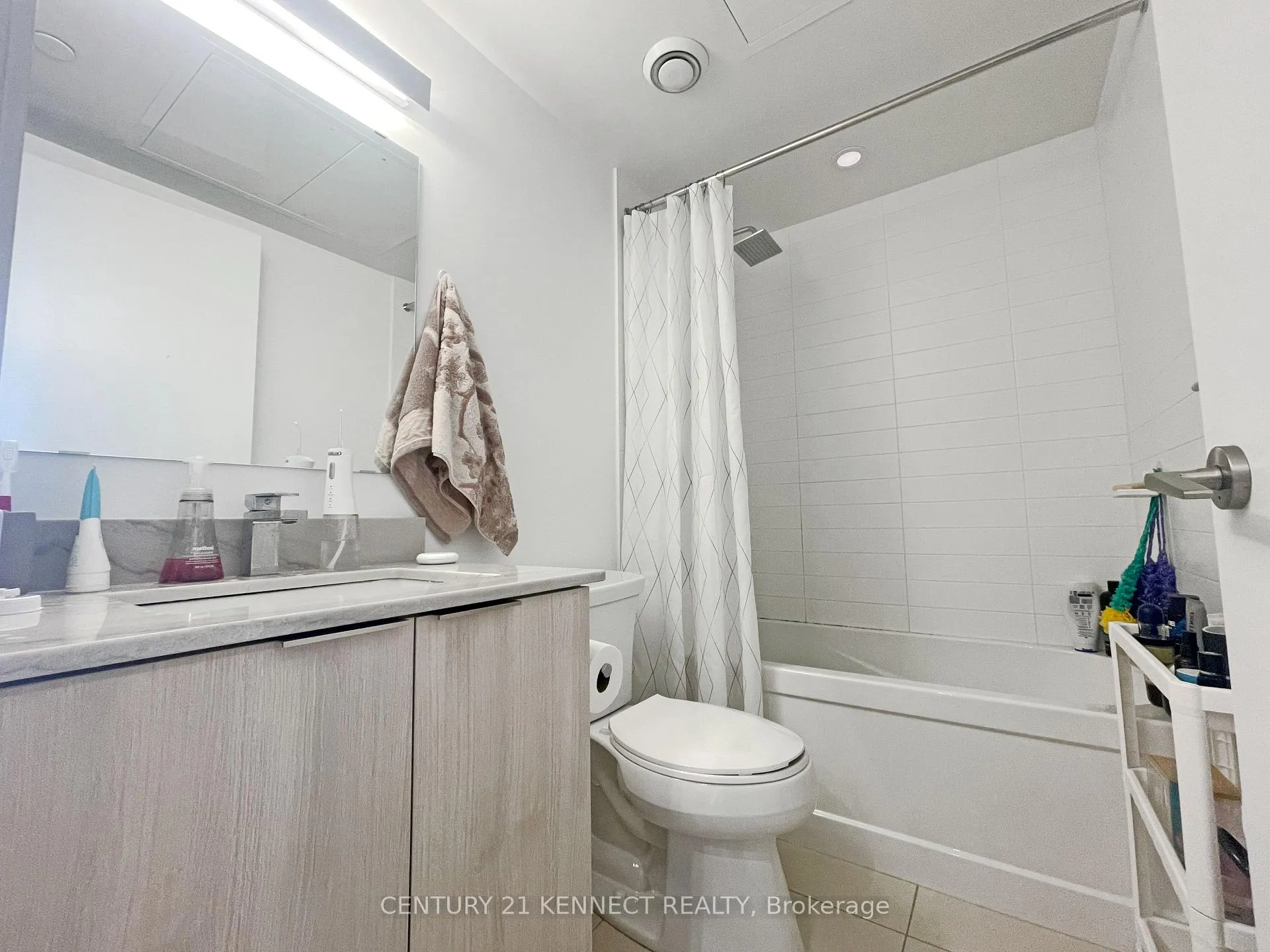 Photo 16 of Unit 1611, 501 Yonge Street, Toronto, Church-Yonge Corridor — HOMEH