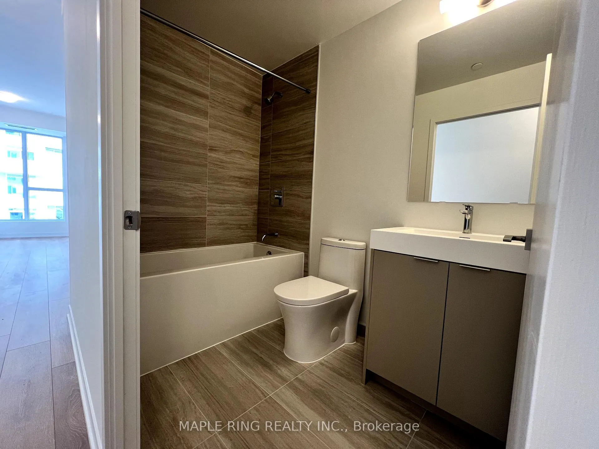 Photo 2 of Unit 1518, 10 Abeja Road, Vaughan, Concord — HOMEH