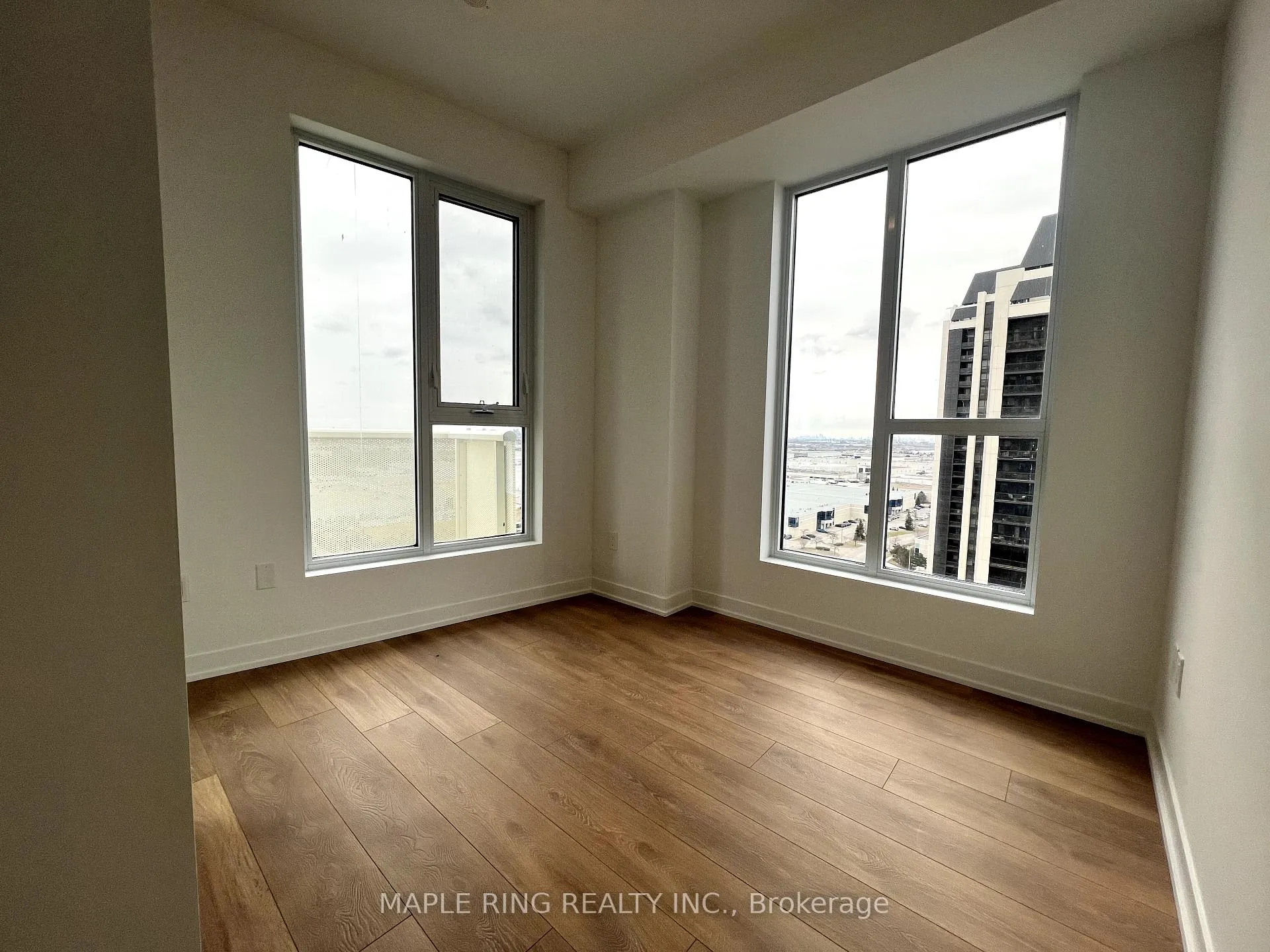 Photo 7 of Unit 1518, 10 Abeja Road, Vaughan, Concord — HOMEH