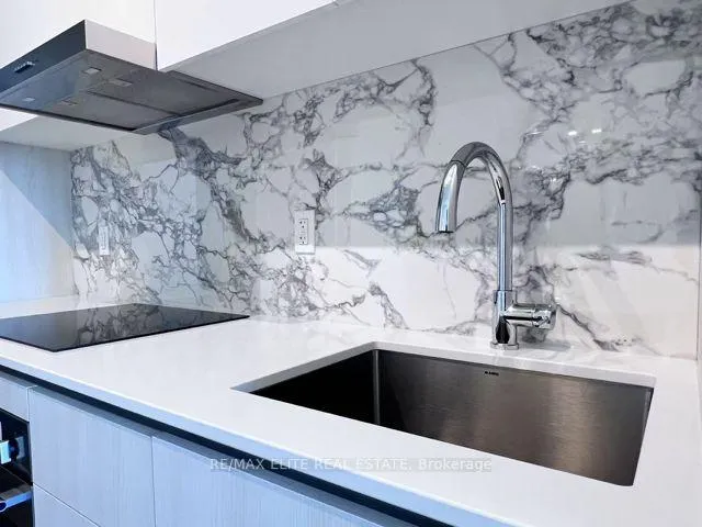 Photo 2 of Unit 1705, 225 Commerce Street, Vaughan, Vaughan Corporate Centre — HOMEH