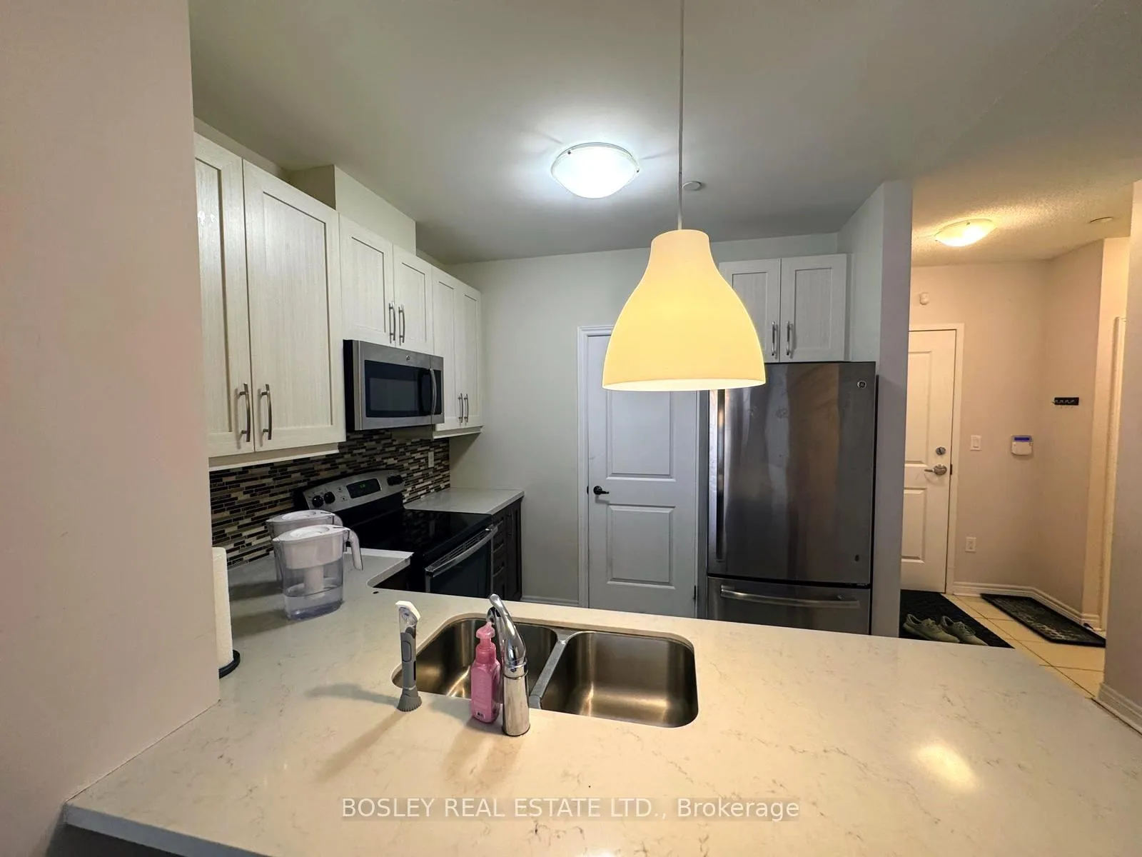 Photo 4 of Unit 106, 7768 Kennedy Road, Markham, Milliken Mills West — HOMEH