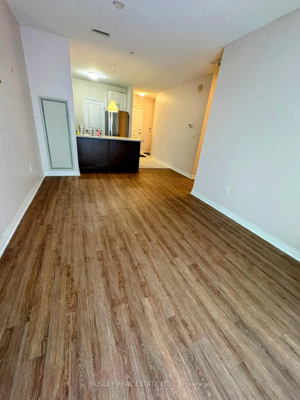Photo 6 of Unit 106, 7768 Kennedy Road, Markham, Milliken Mills West — HOMEH