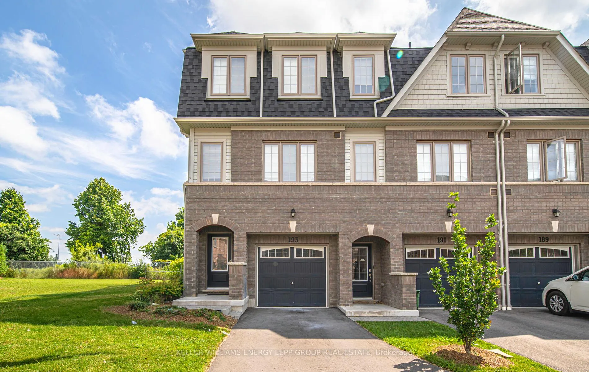 Photo 1 of 193 Danzatore Path, Oshawa, Windfields — HOMEH