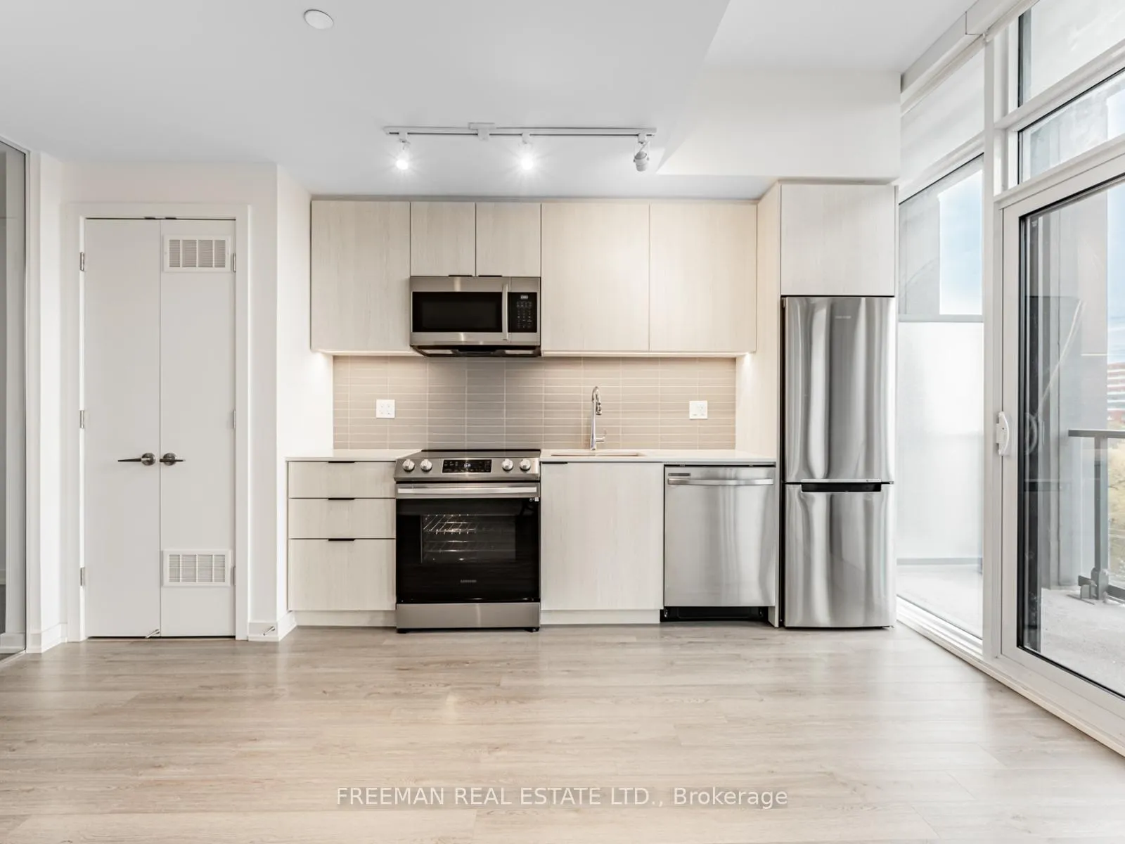 Photo 2 of Unit 512, 50 Power Street, Toronto, Moss Park — HOMEH