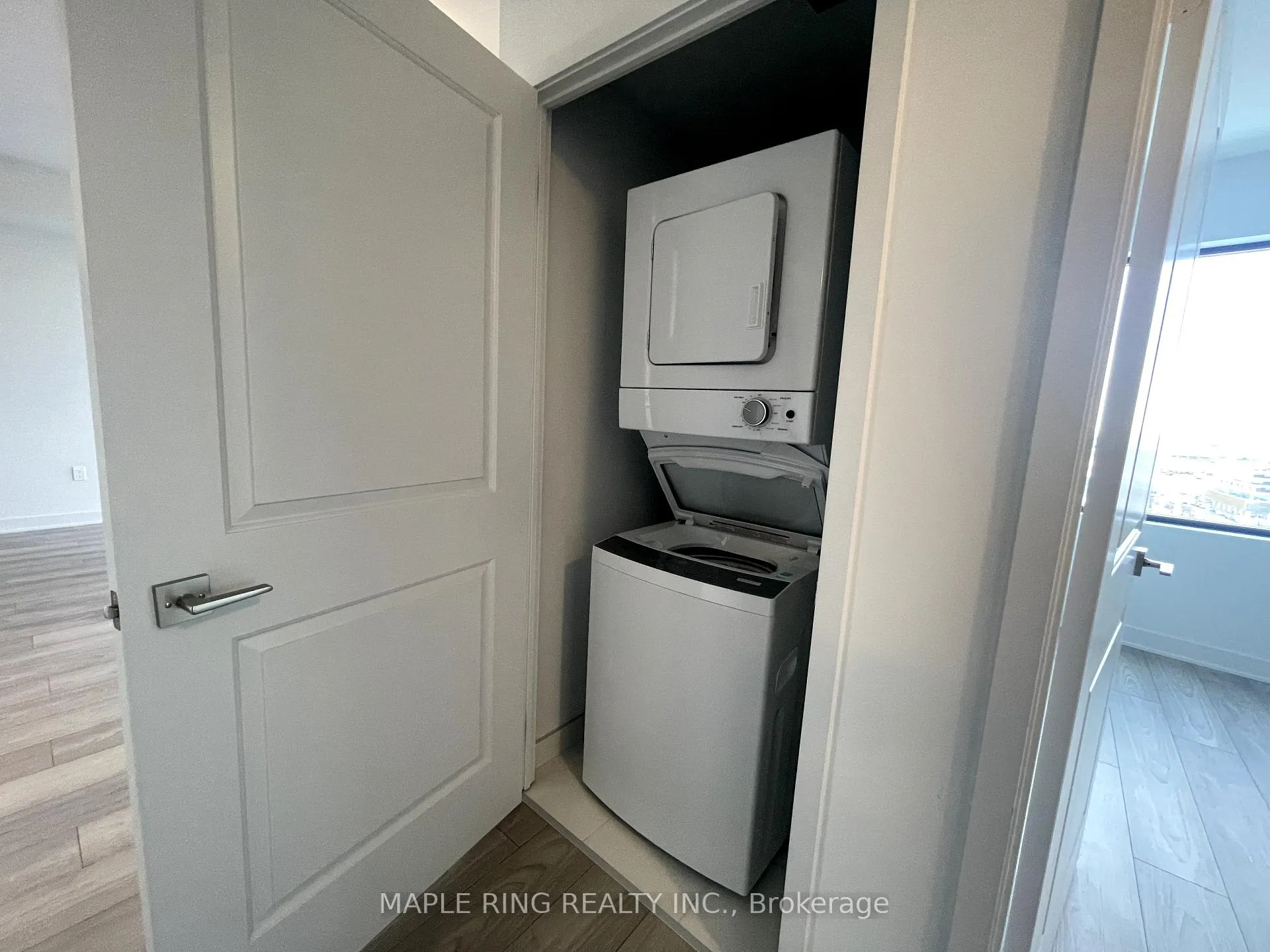 Photo 9 of Unit 1602, 2920 Highway 7 Road, Vaughan, Concord — HOMEH