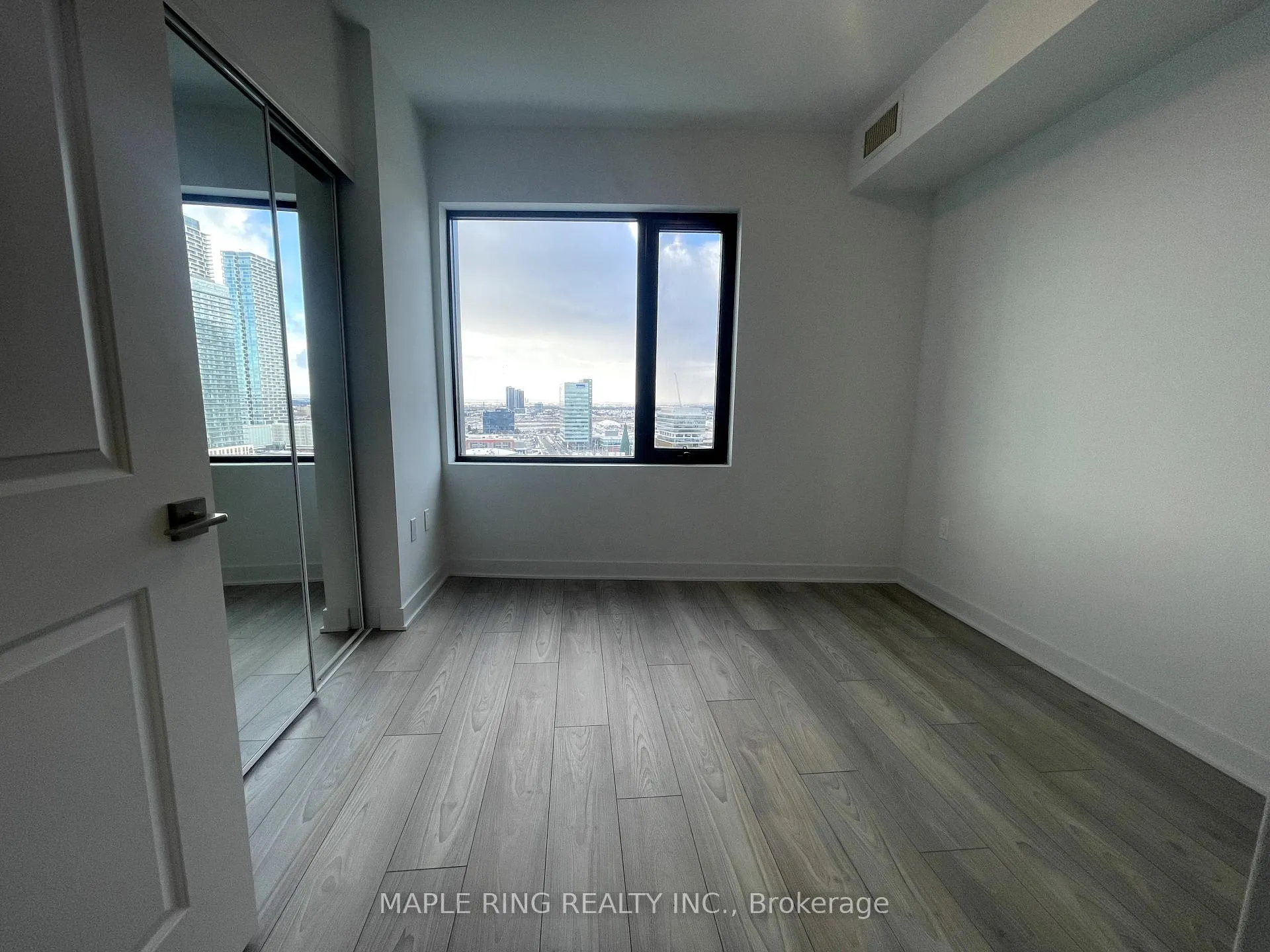 Photo 12 of Unit 1602, 2920 Highway 7 Road, Vaughan, Concord — HOMEH