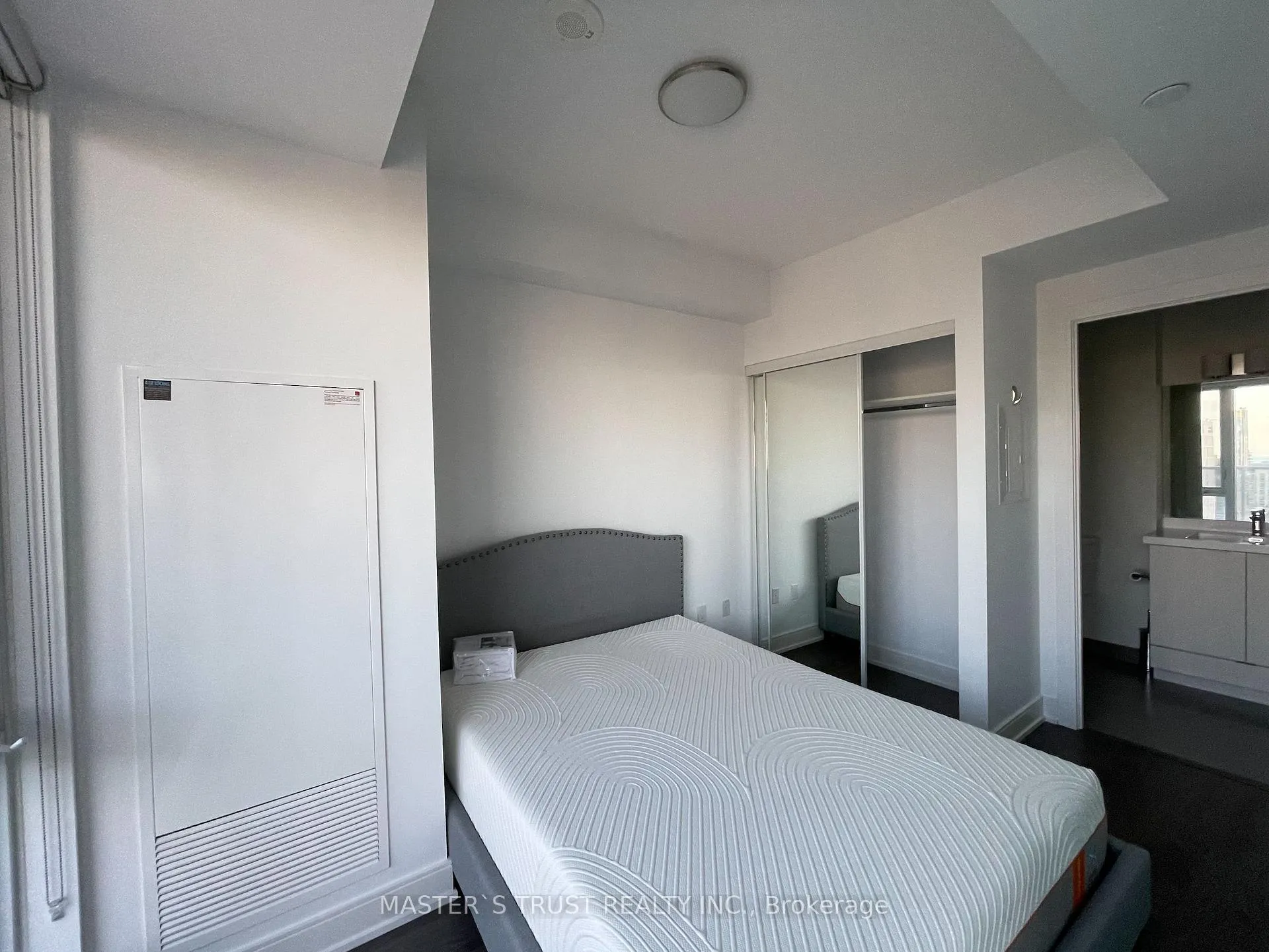 Photo 3 of Unit 2809, 89 Mcgill Street, Toronto, Church-Yonge Corridor — HOMEH