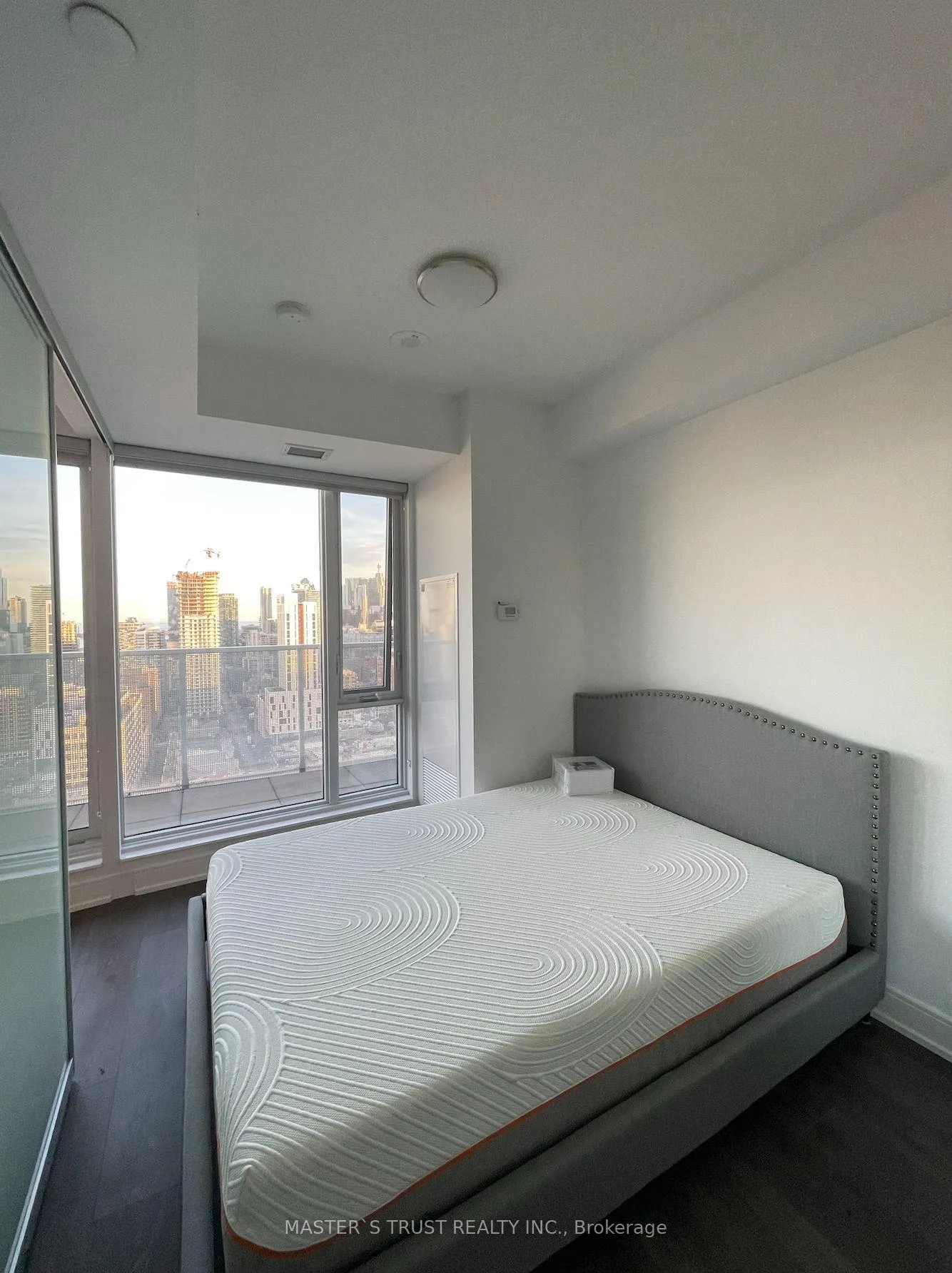 Photo 5 of Unit 2809, 89 Mcgill Street, Toronto, Church-Yonge Corridor — HOMEH
