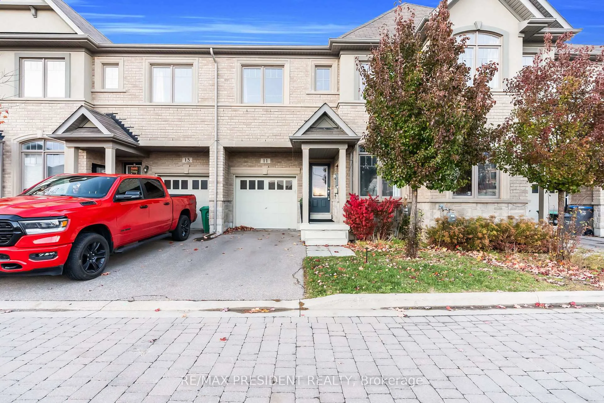 Photo 2 of 11 Oliana Way, Brampton, Bram West — HOMEH