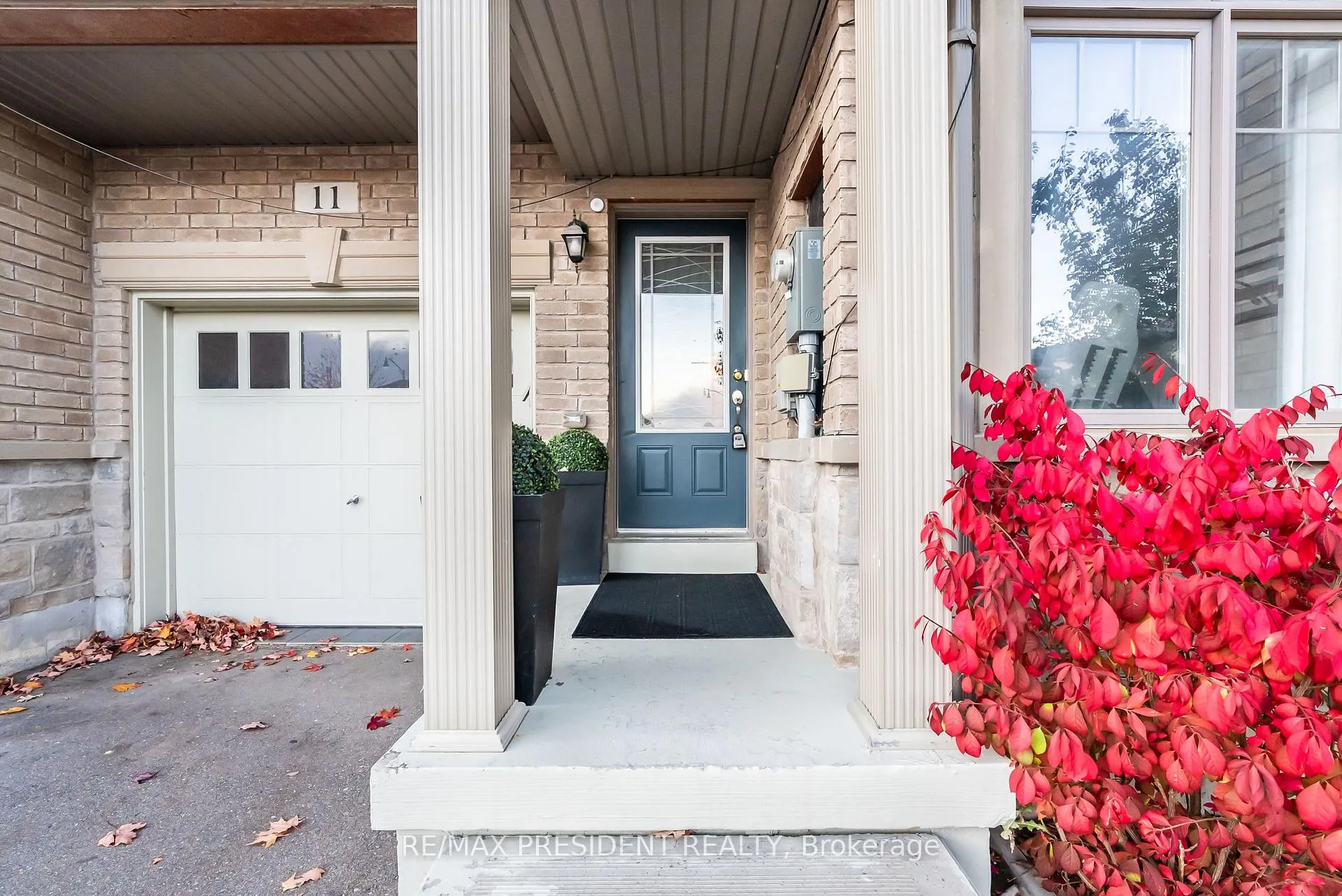 Photo 6 of 11 Oliana Way, Brampton, Bram West — HOMEH