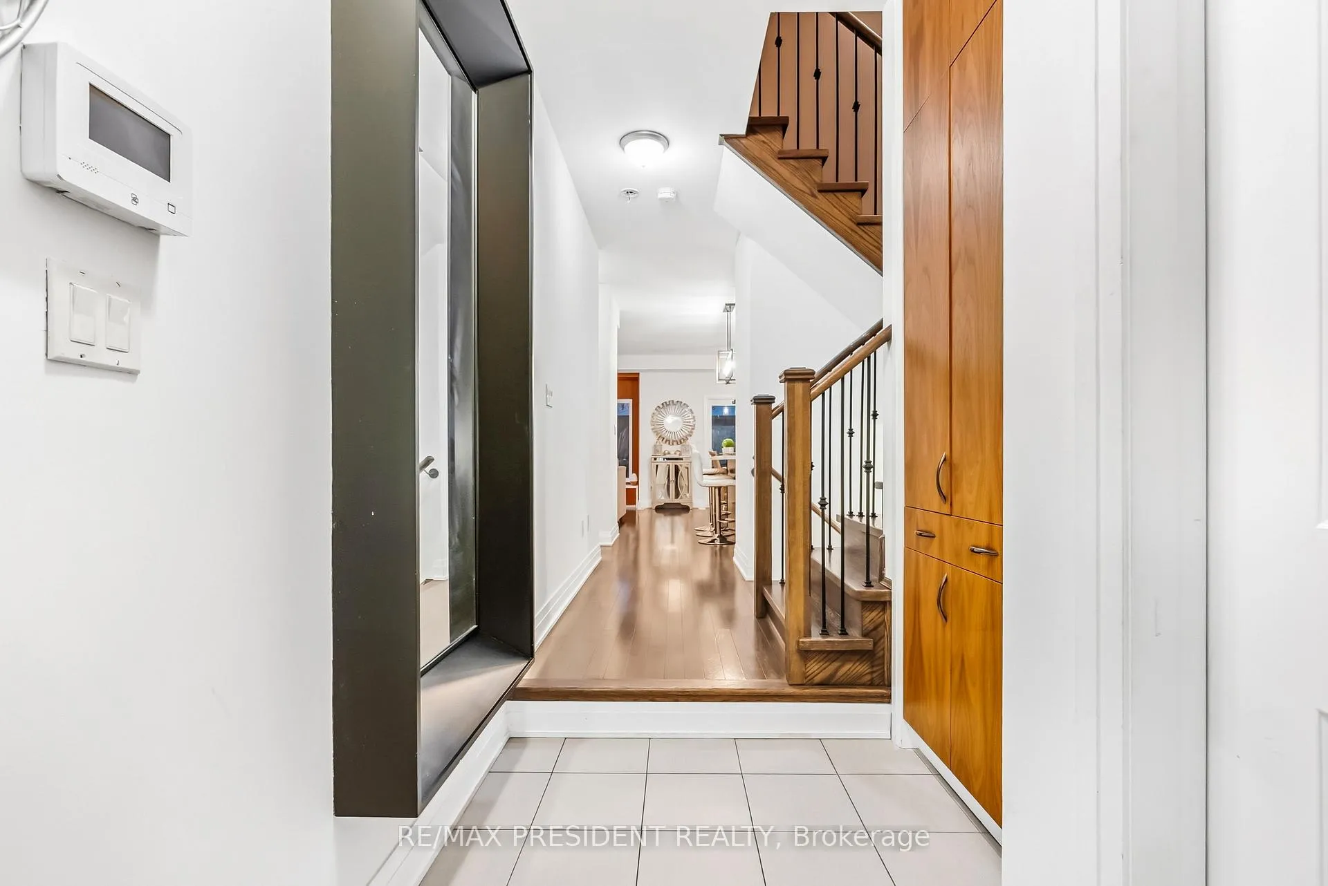 Photo 10 of 11 Oliana Way, Brampton, Bram West — HOMEH