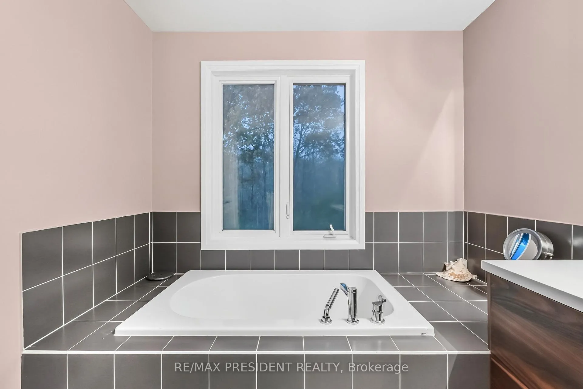 Photo 32 of 11 Oliana Way, Brampton, Bram West — HOMEH