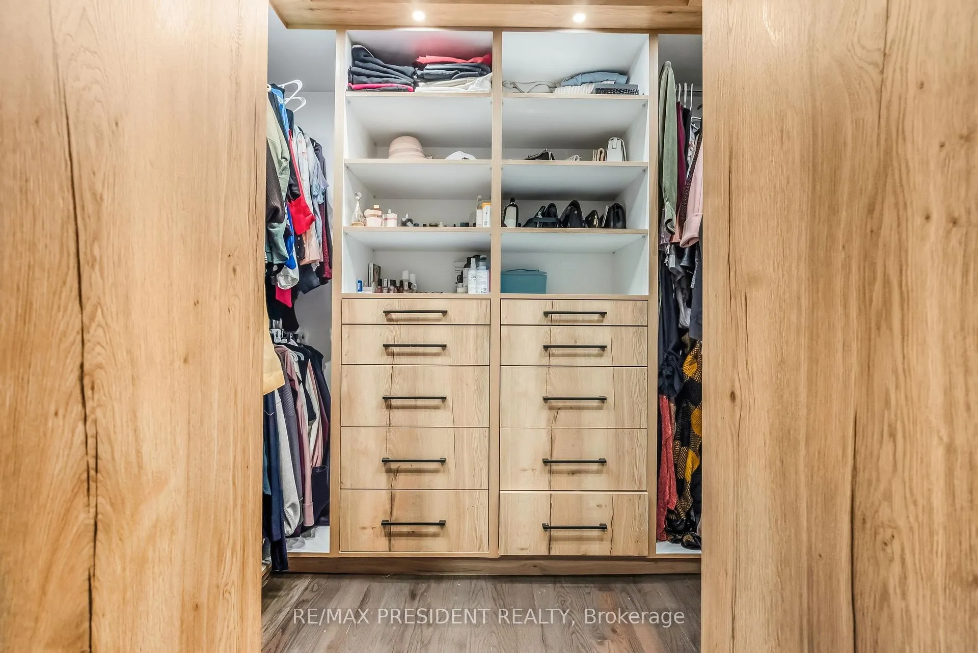 Photo 33 of 11 Oliana Way, Brampton, Bram West — HOMEH
