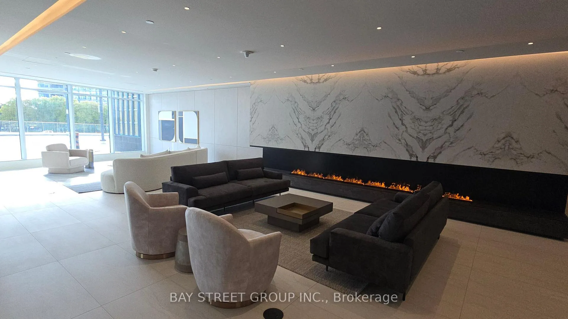 Photo 18 of Unit 2711B, 50 Upper Mall Way, Vaughan, Brownridge — HOMEH