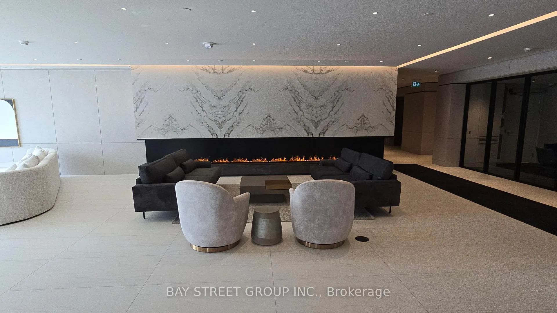 Photo 19 of Unit 2711B, 50 Upper Mall Way, Vaughan, Brownridge — HOMEH