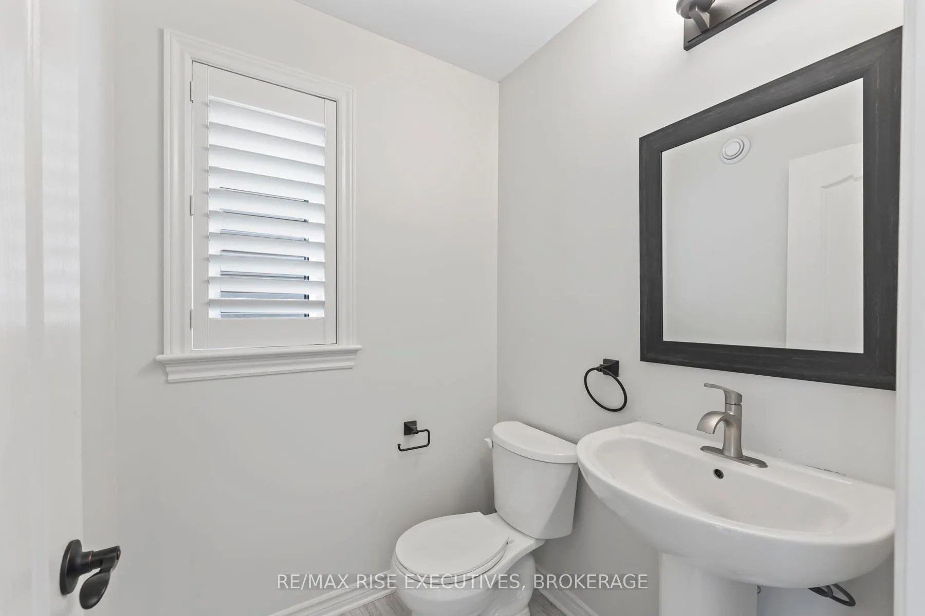 Photo 12 of 648 Halloway Drive, Kingston, Kingston East (Incl Barret Crt) — HOMEH