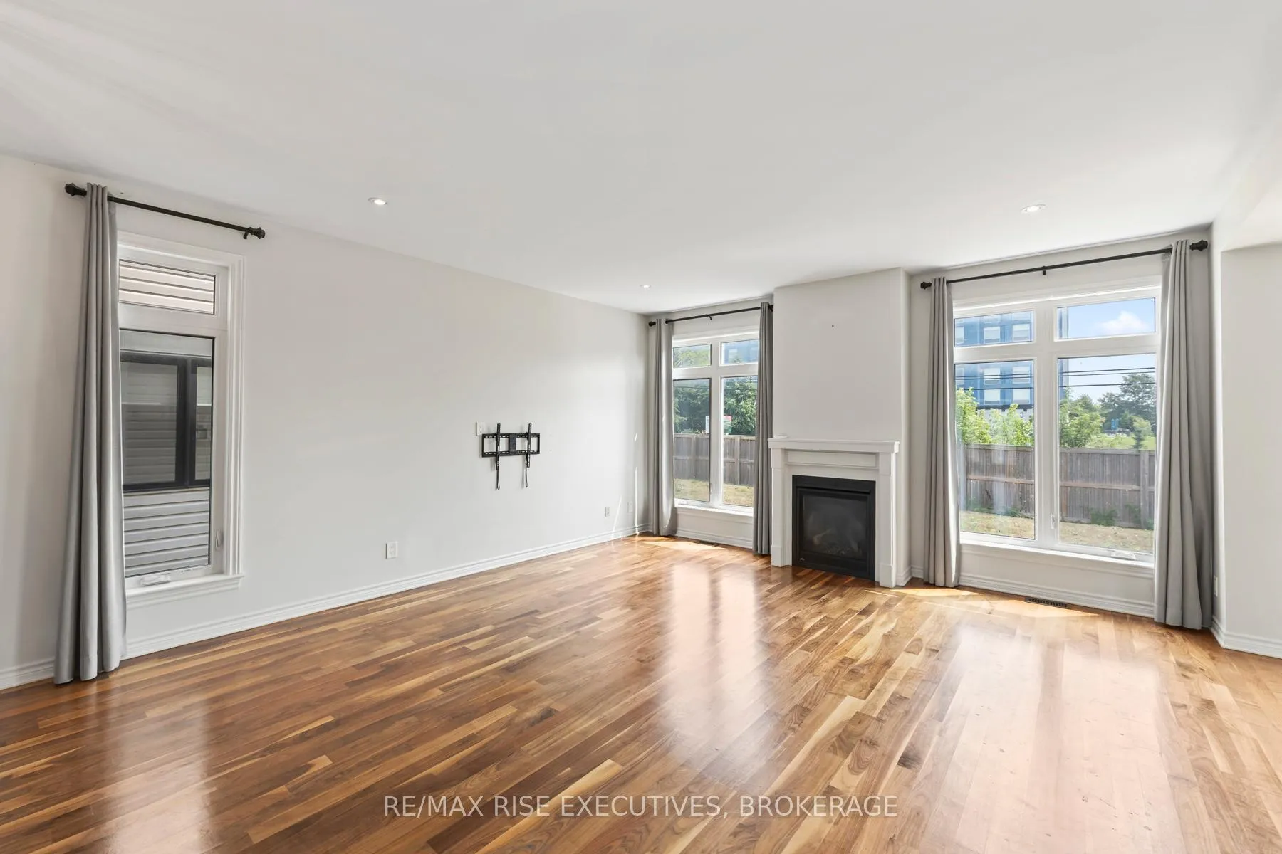Photo 23 of 648 Halloway Drive, Kingston, Kingston East (Incl Barret Crt) — HOMEH