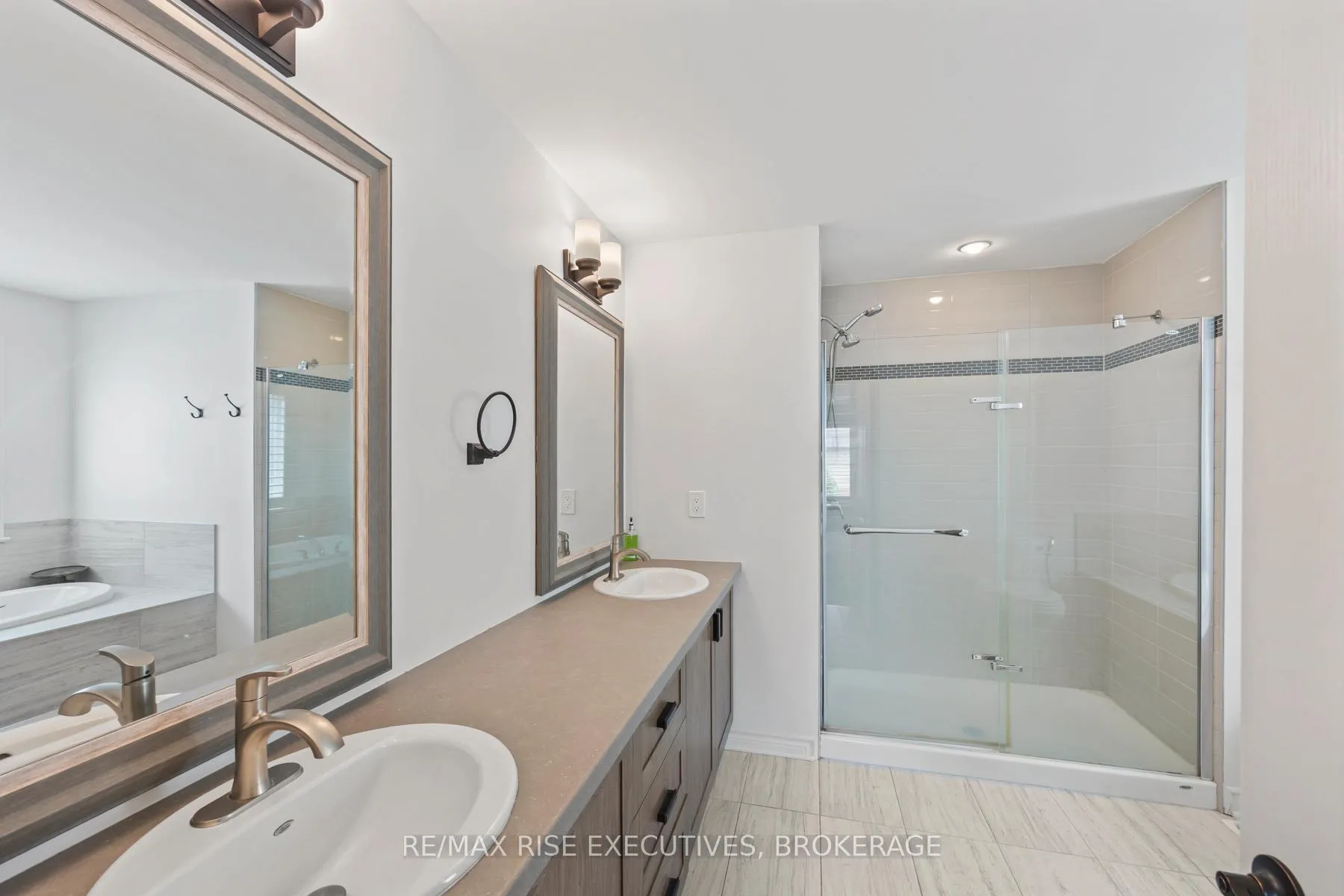 Photo 33 of 648 Halloway Drive, Kingston, Kingston East (Incl Barret Crt) — HOMEH