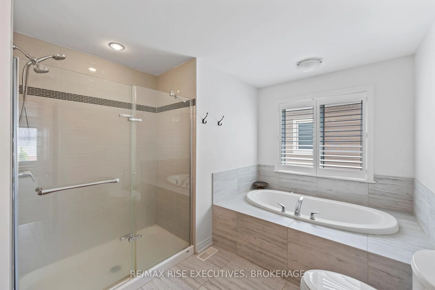 Photo 34 of 648 Halloway Drive, Kingston, Kingston East (Incl Barret Crt) — HOMEH
