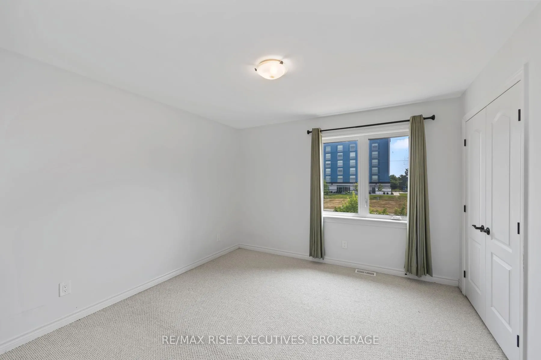 Photo 37 of 648 Halloway Drive, Kingston, Kingston East (Incl Barret Crt) — HOMEH