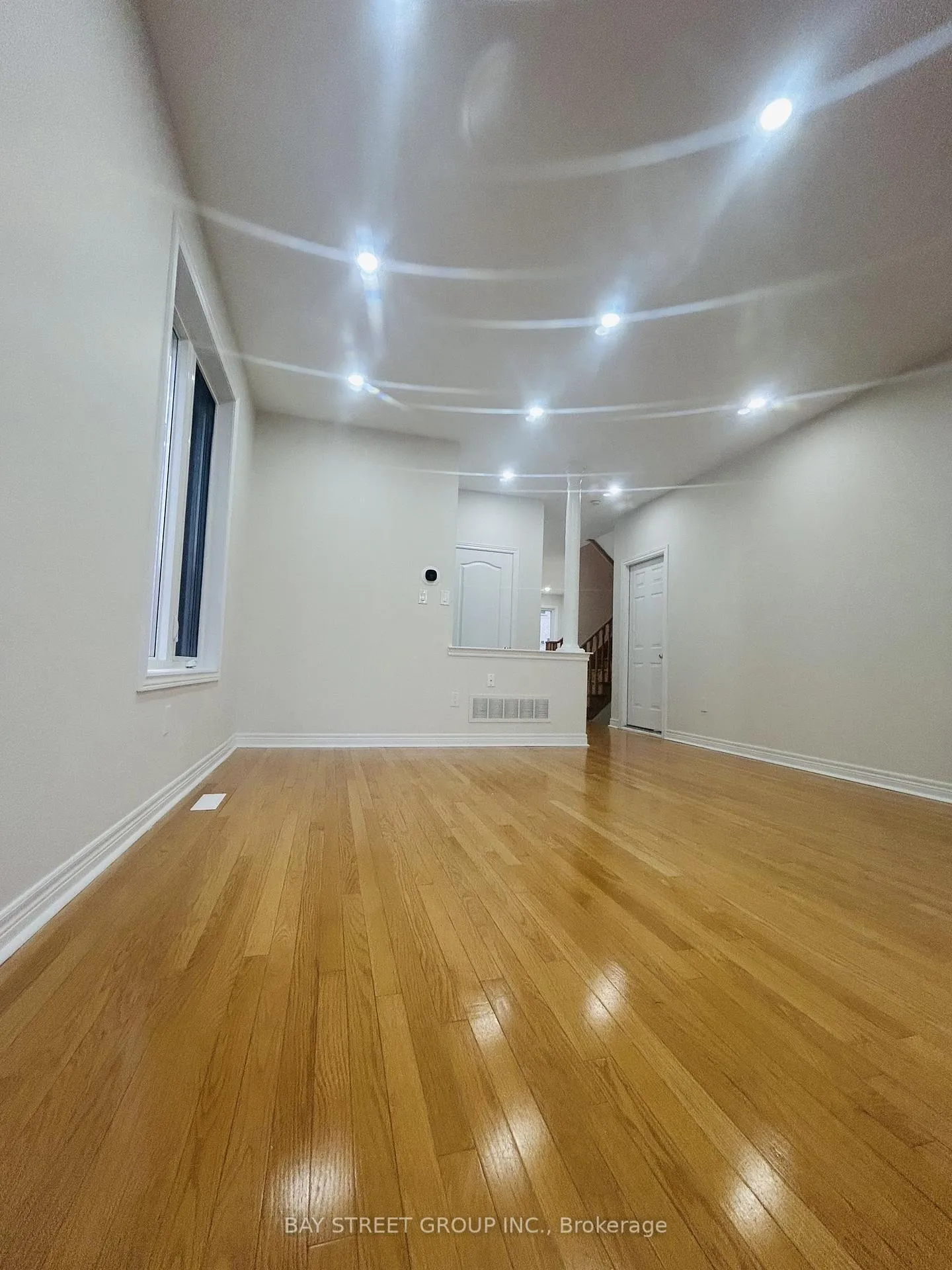 Photo 4 of 59 Tidewater Street S, Markham, Wismer — HOMEH
