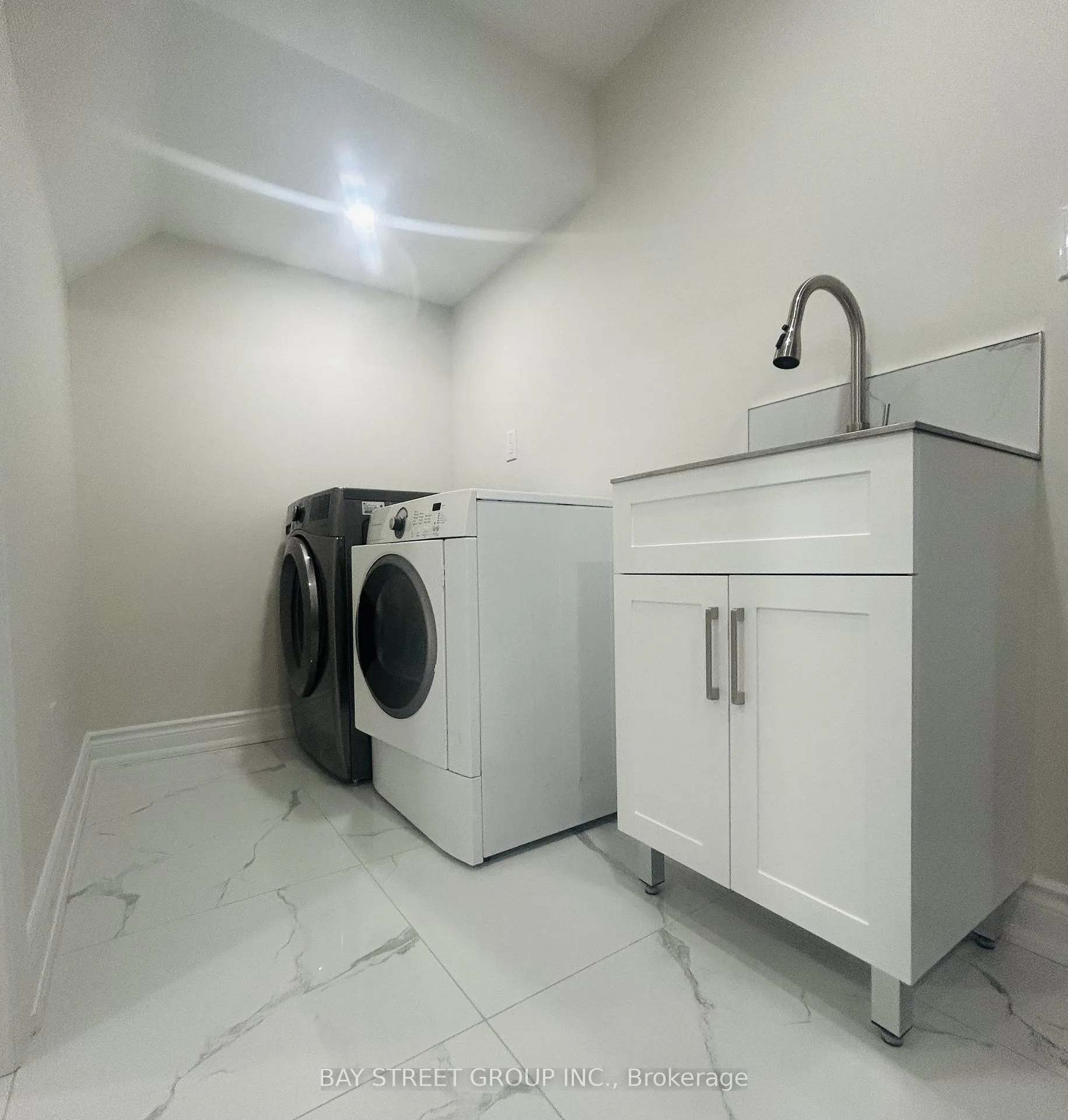 Photo 15 of 59 Tidewater Street S, Markham, Wismer — HOMEH