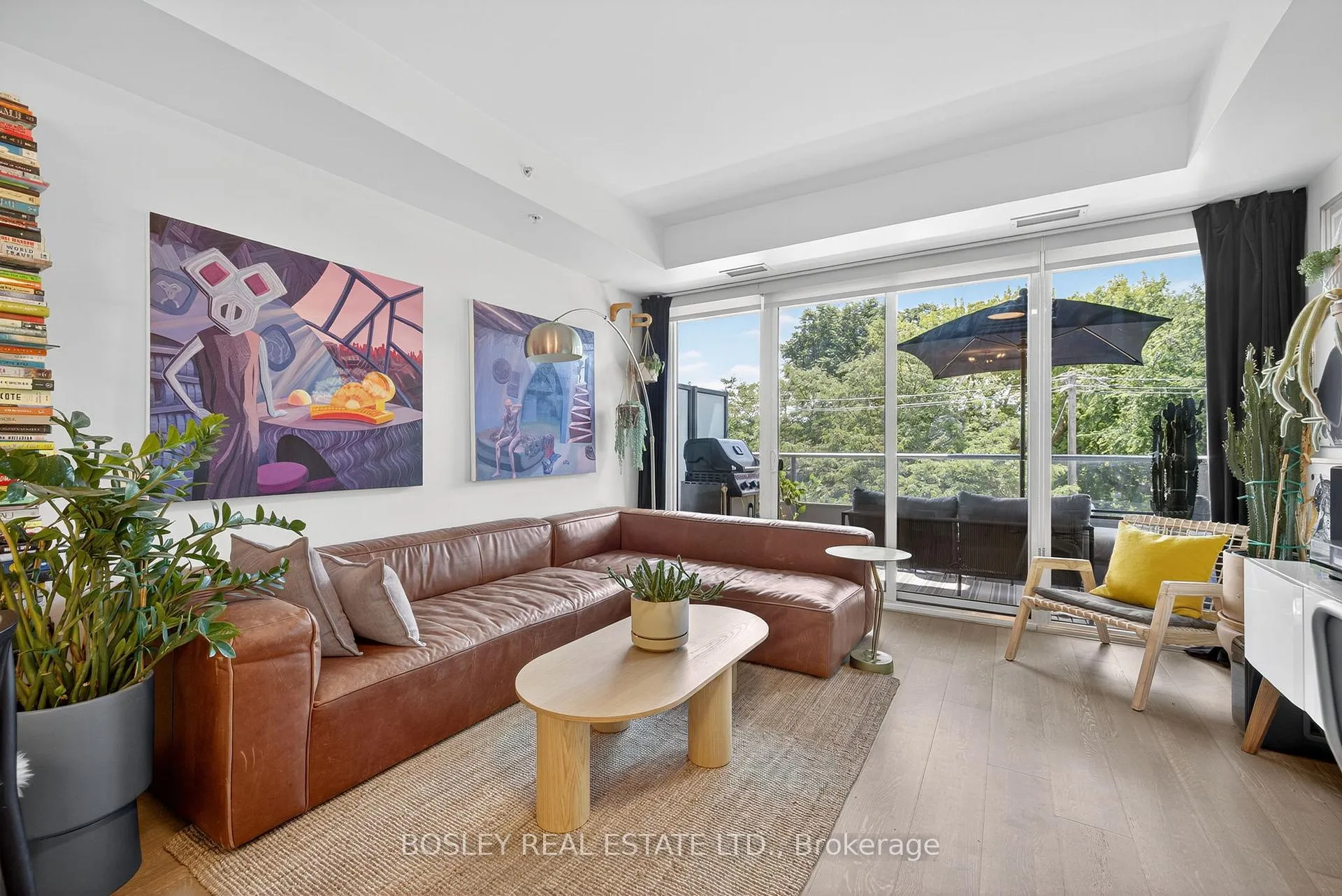 Photo 1 of Unit 305, 1960 Queen Street E, Toronto, The Beaches — HOMEH