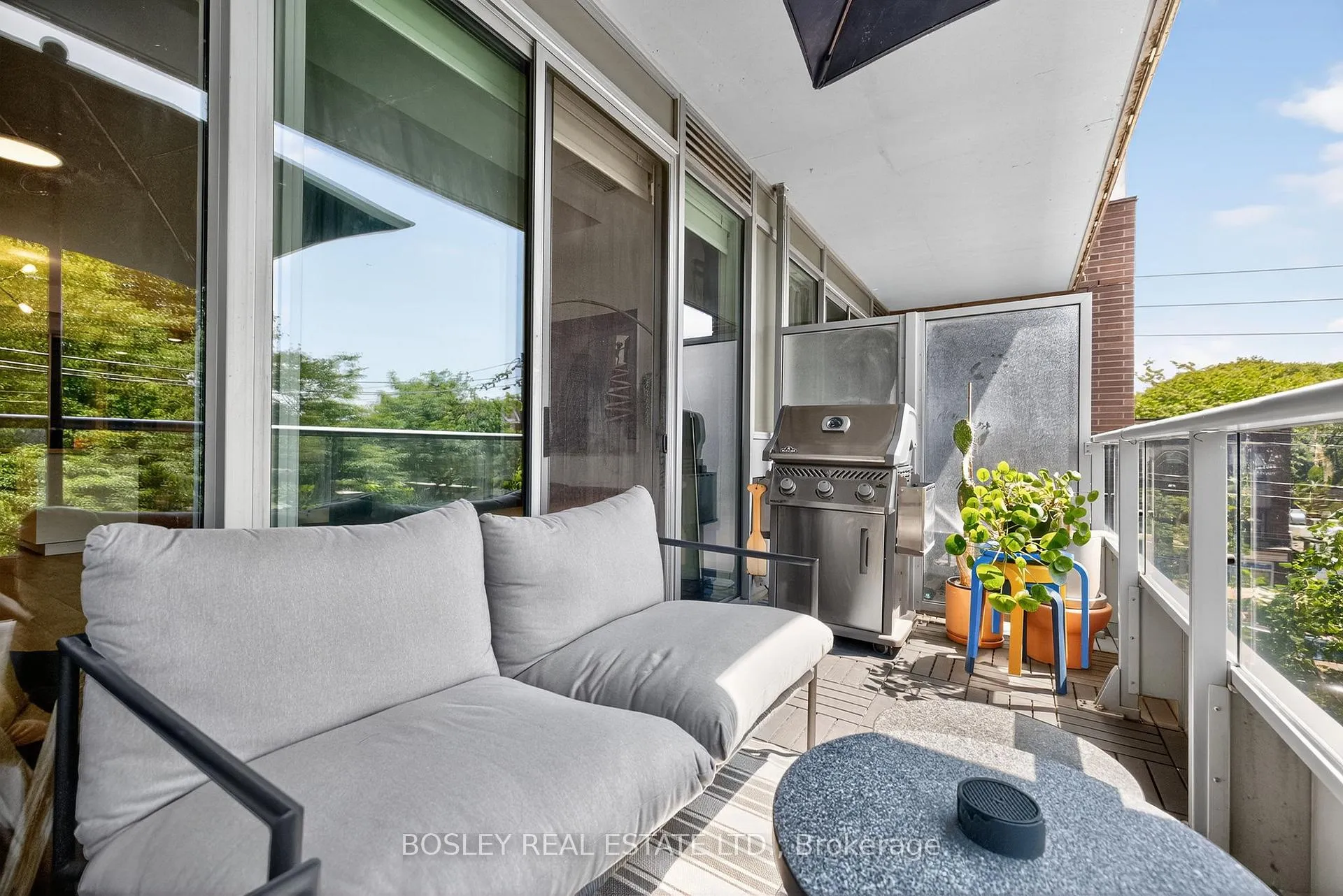 Photo 13 of Unit 305, 1960 Queen Street E, Toronto, The Beaches — HOMEH