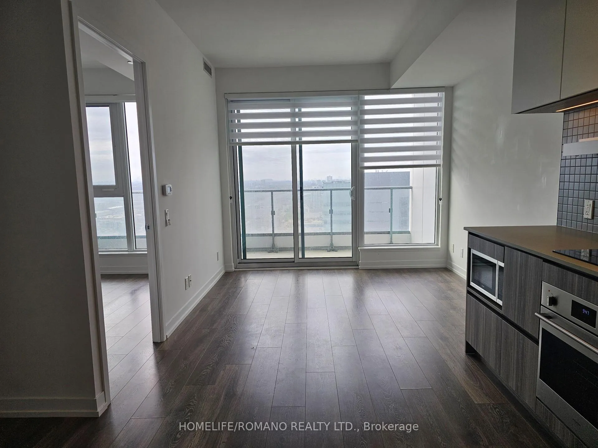 Photo 8 of Unit 2706, 5 Buttermill Avenue, Vaughan, Vaughan Corporate Centre — HOMEH