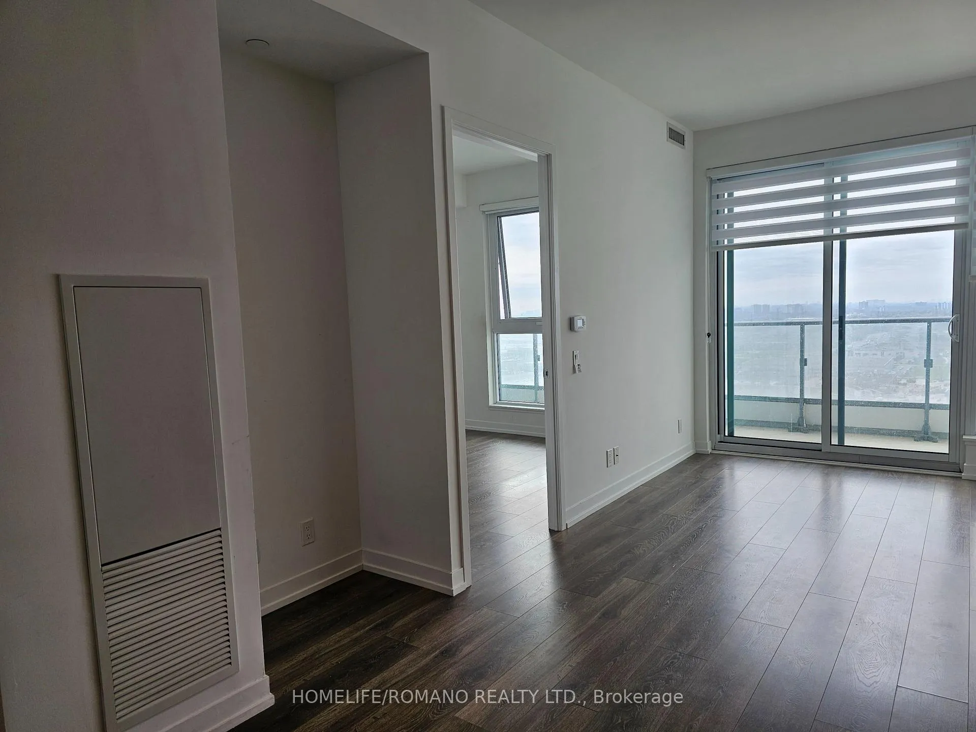 Photo 9 of Unit 2706, 5 Buttermill Avenue, Vaughan, Vaughan Corporate Centre — HOMEH