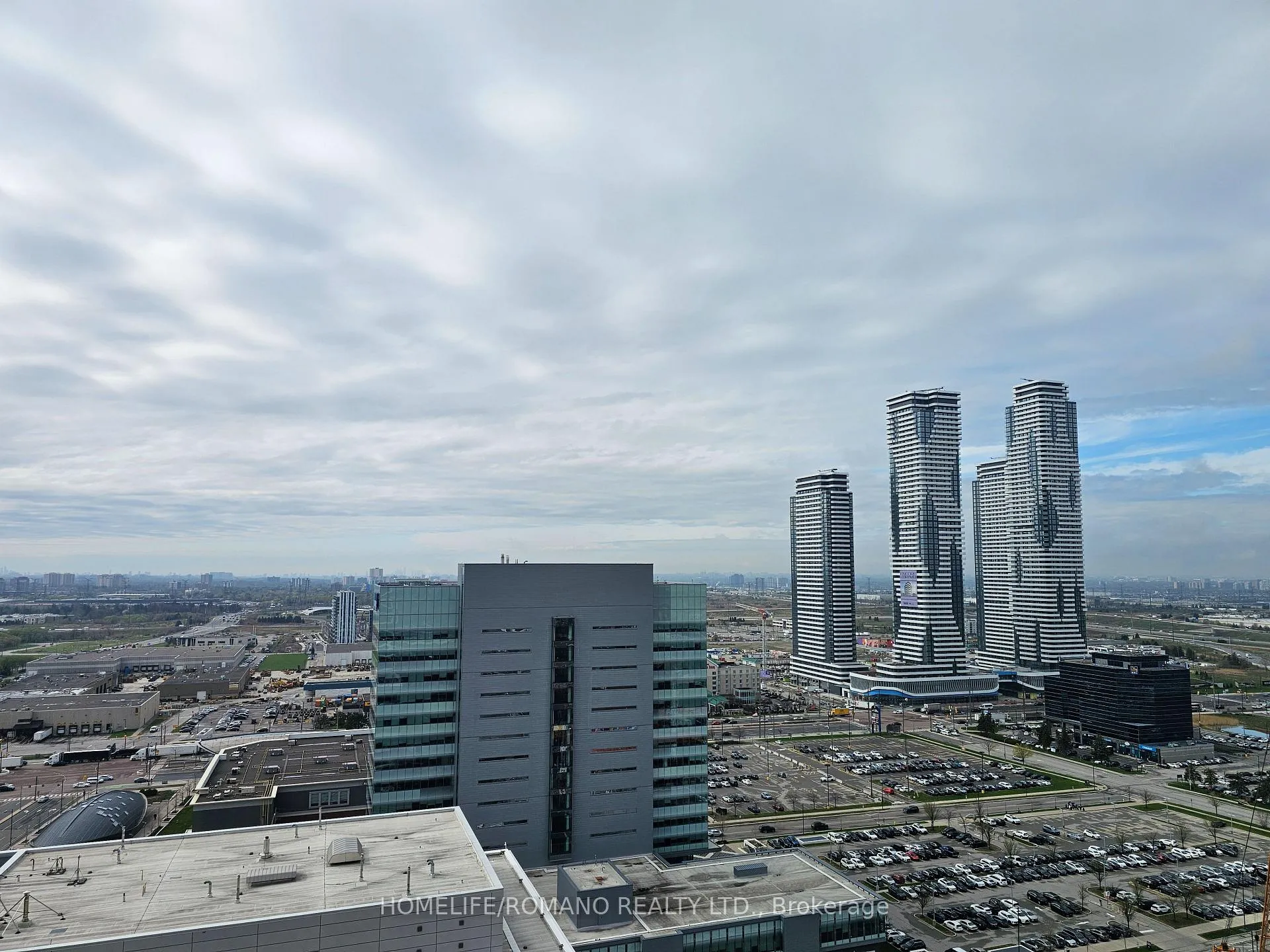 Photo 19 of Unit 2706, 5 Buttermill Avenue, Vaughan, Vaughan Corporate Centre — HOMEH