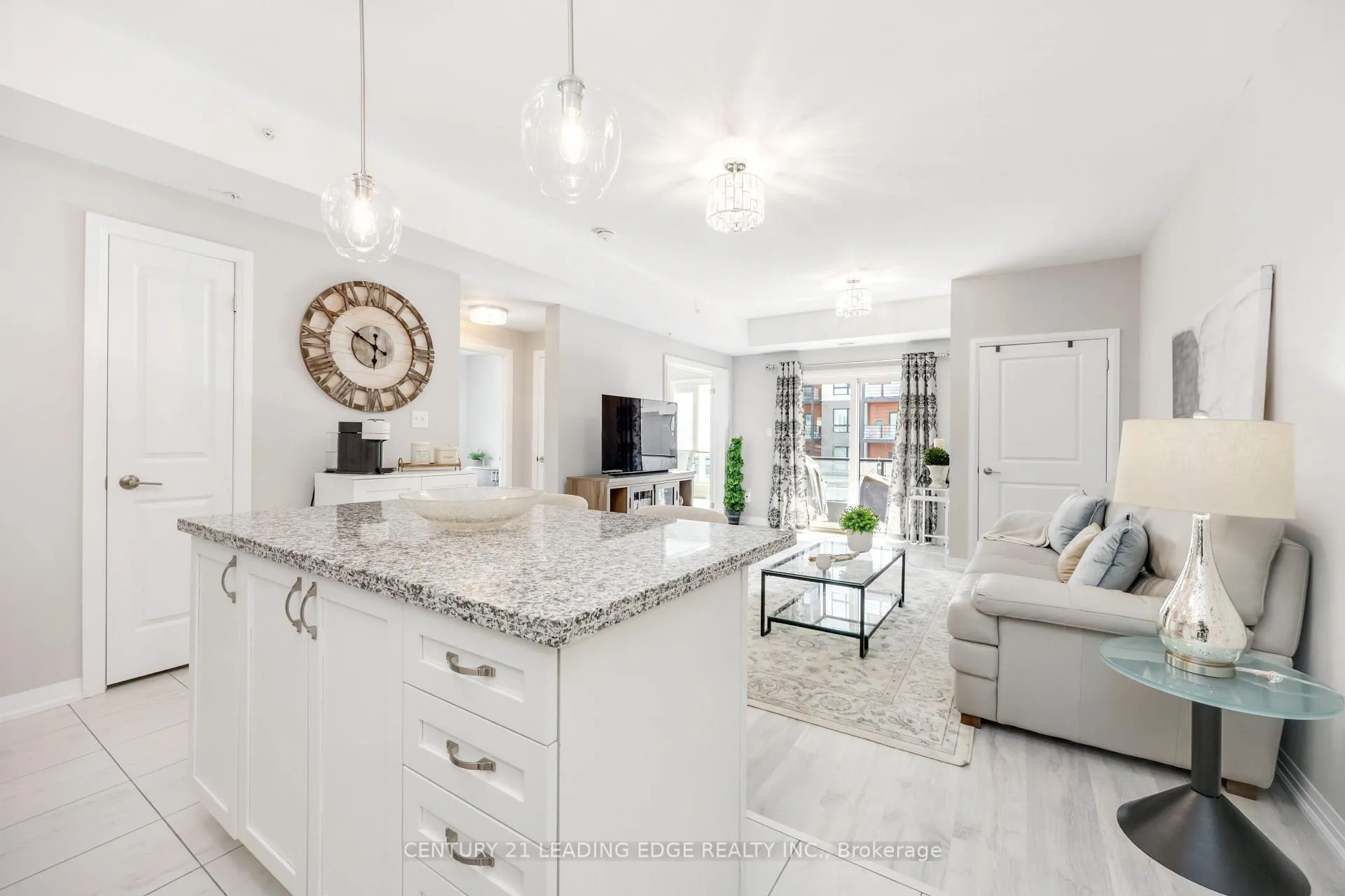 Photo 6 of Unit 209, 300 Essa Rd, Barrie, 400 West — HOMEH