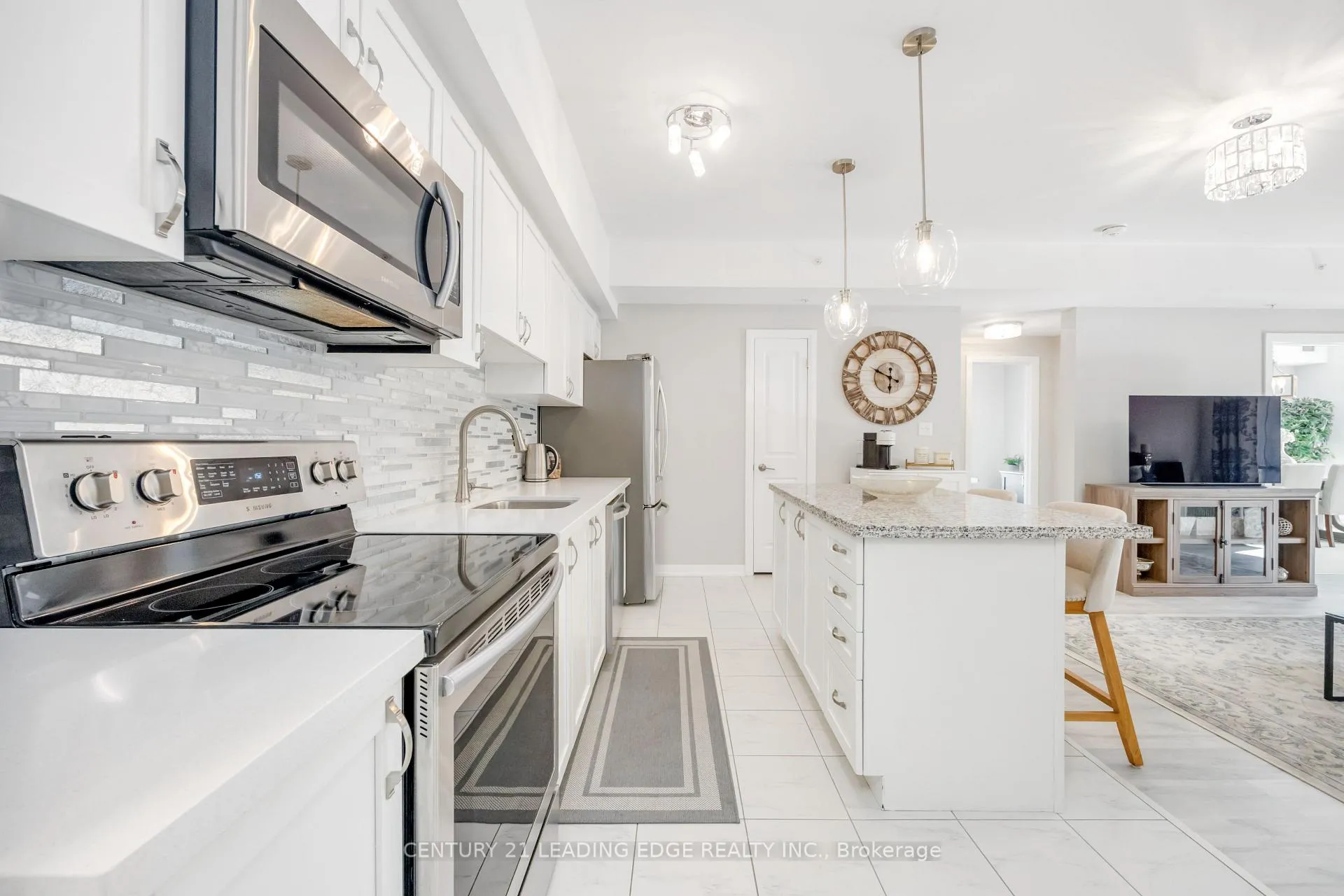 Photo 7 of Unit 209, 300 Essa Rd, Barrie, 400 West — HOMEH