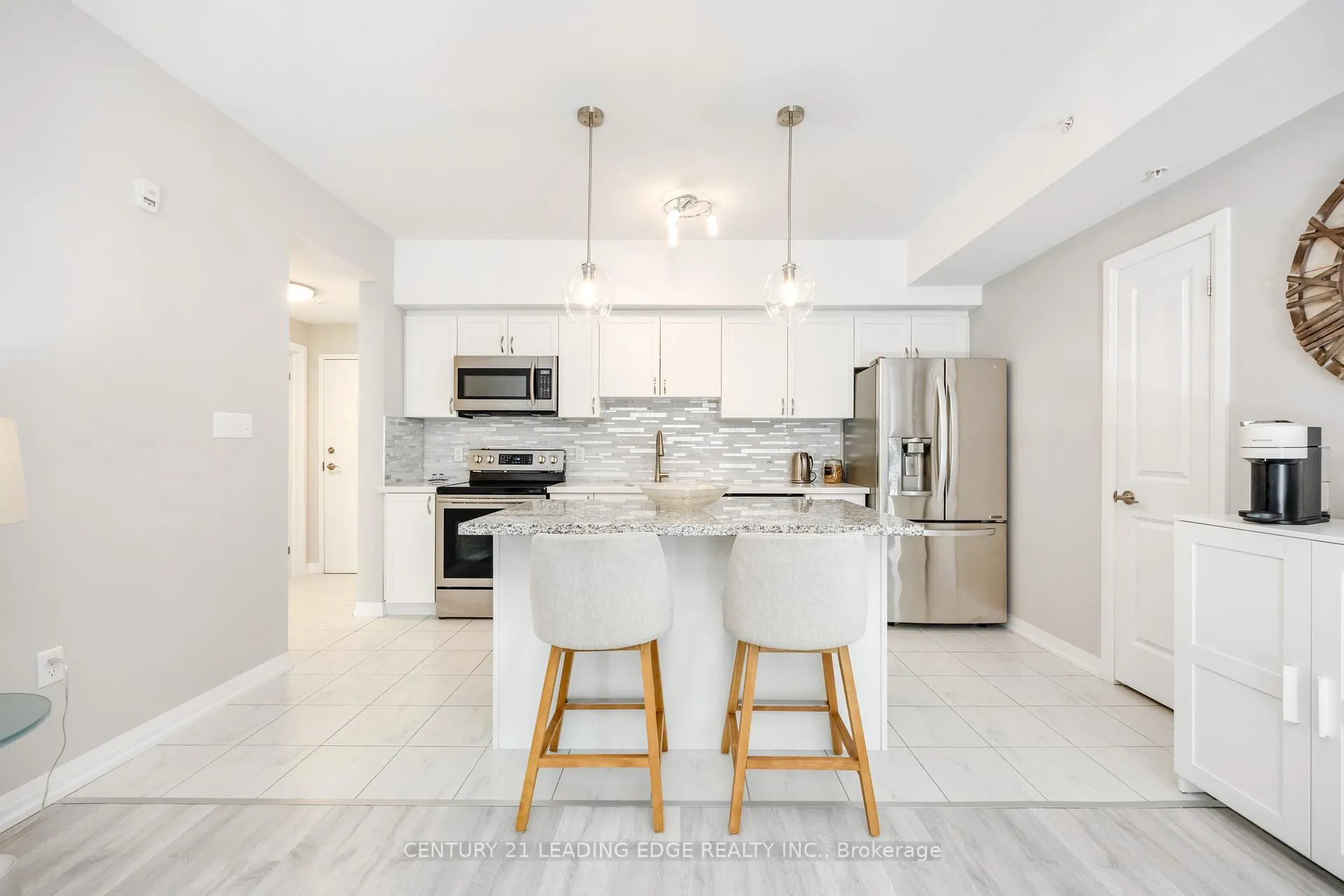 Photo 8 of Unit 209, 300 Essa Rd, Barrie, 400 West — HOMEH