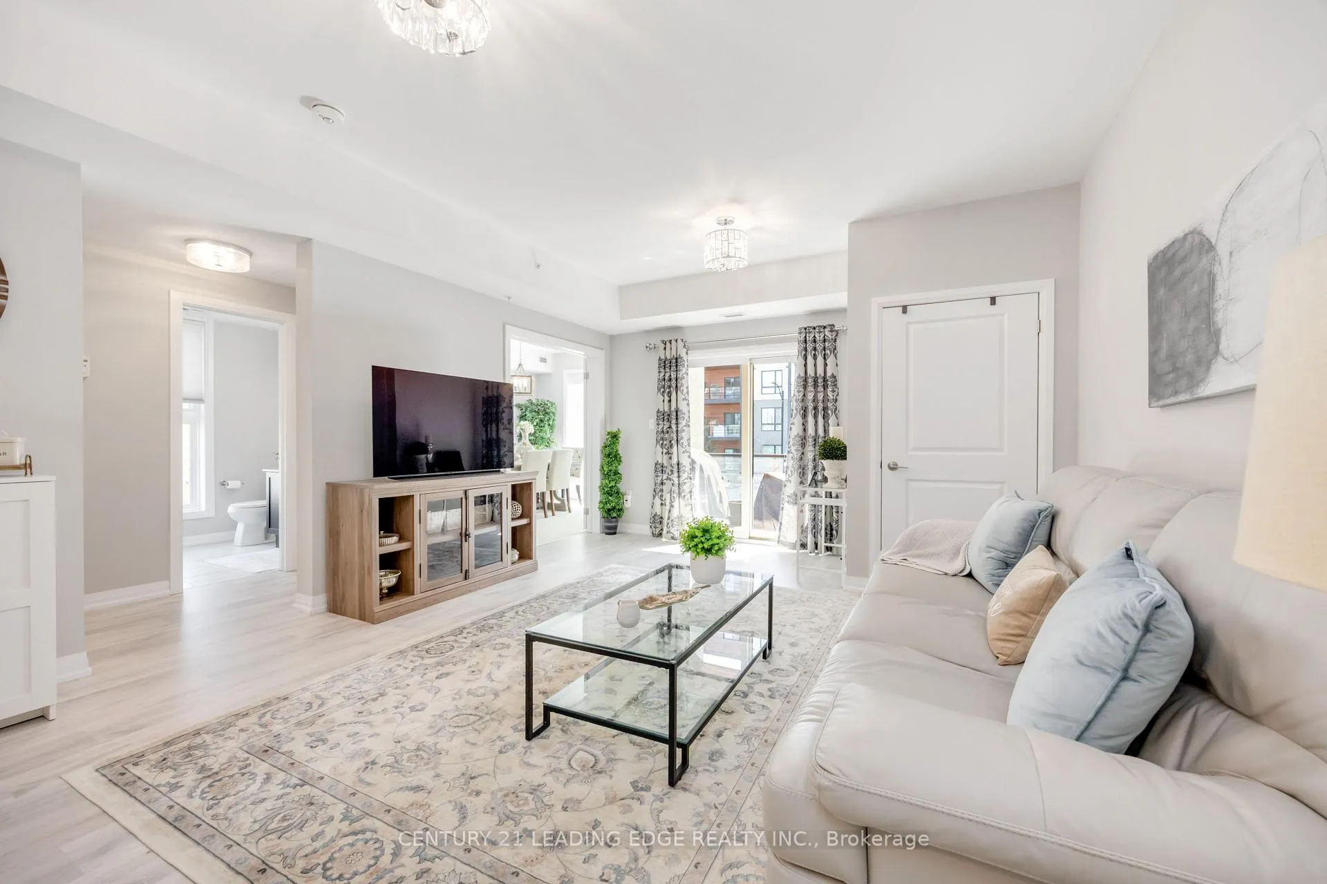 Photo 12 of Unit 209, 300 Essa Rd, Barrie, 400 West — HOMEH