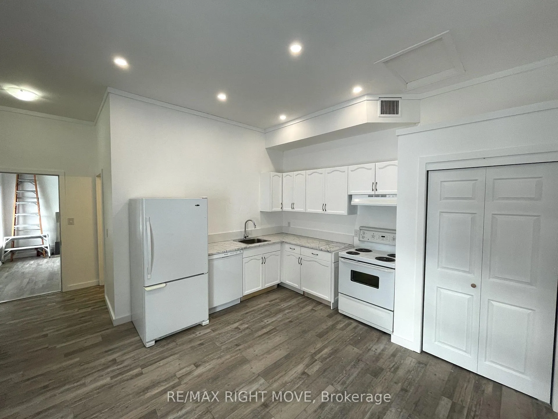 Photo 8 of Unit 11A, 4337 Burnside Line, Severn, Rural Severn — HOMEH