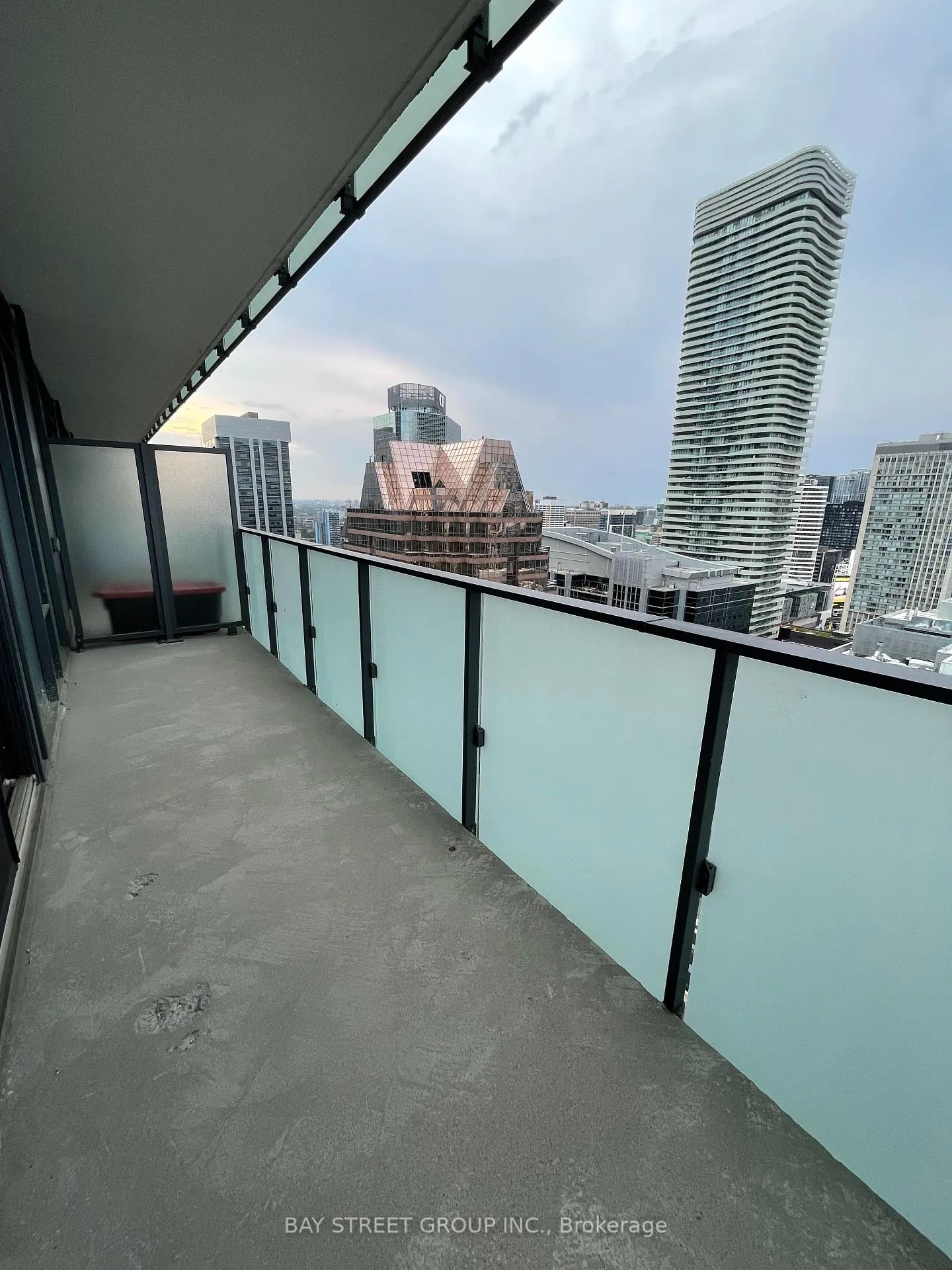Photo 10 of Unit 3315, 25 Richmond Street E, Toronto, Church-Yonge Corridor — HOMEH