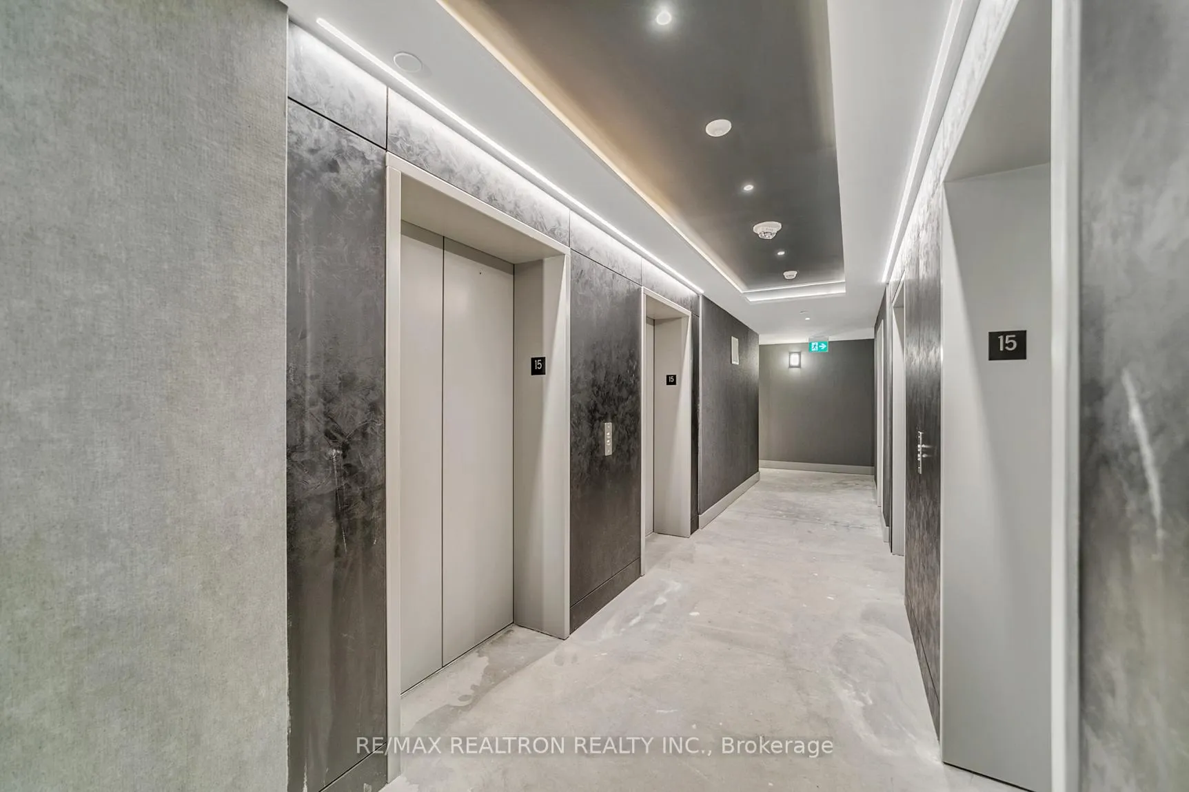 Photo 3 of Unit 1503, 30 Upper Mall Drive S, Vaughan, Brownridge — HOMEH
