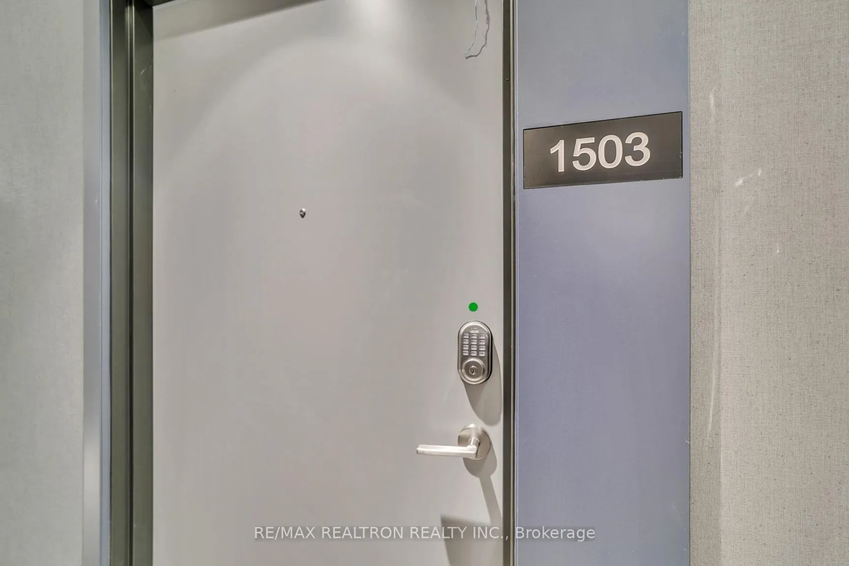 Photo 4 of Unit 1503, 30 Upper Mall Drive S, Vaughan, Brownridge — HOMEH