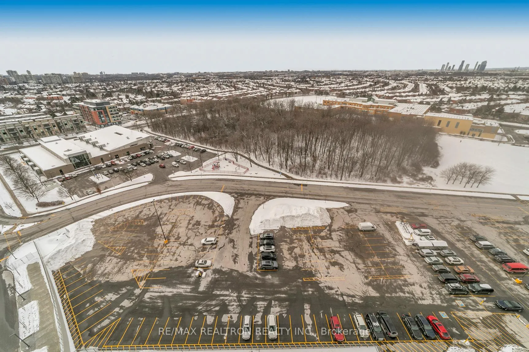 Photo 20 of Unit 1503, 30 Upper Mall Drive S, Vaughan, Brownridge — HOMEH